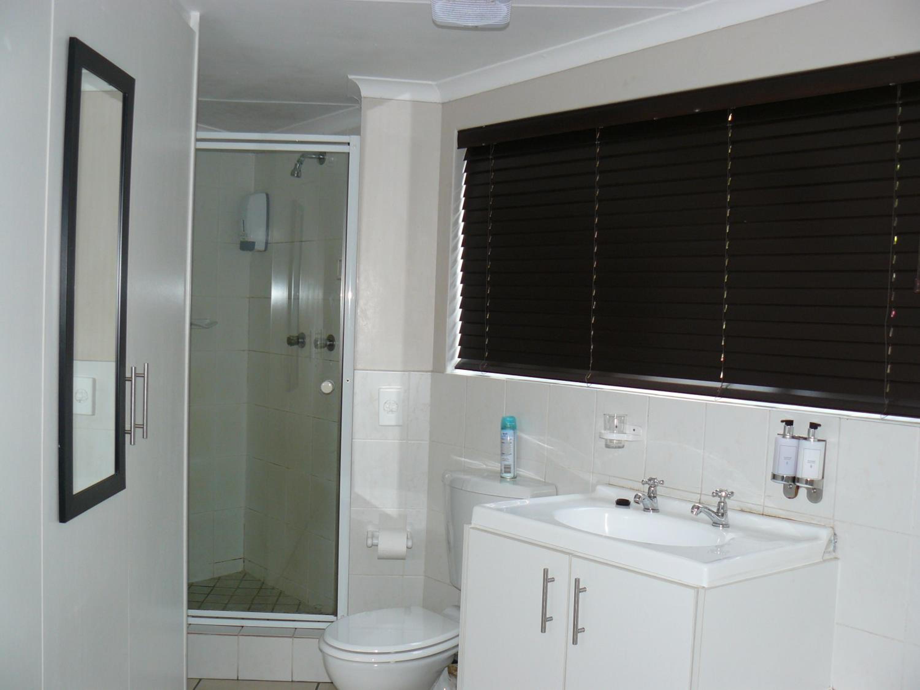 Family Room - Photo 15