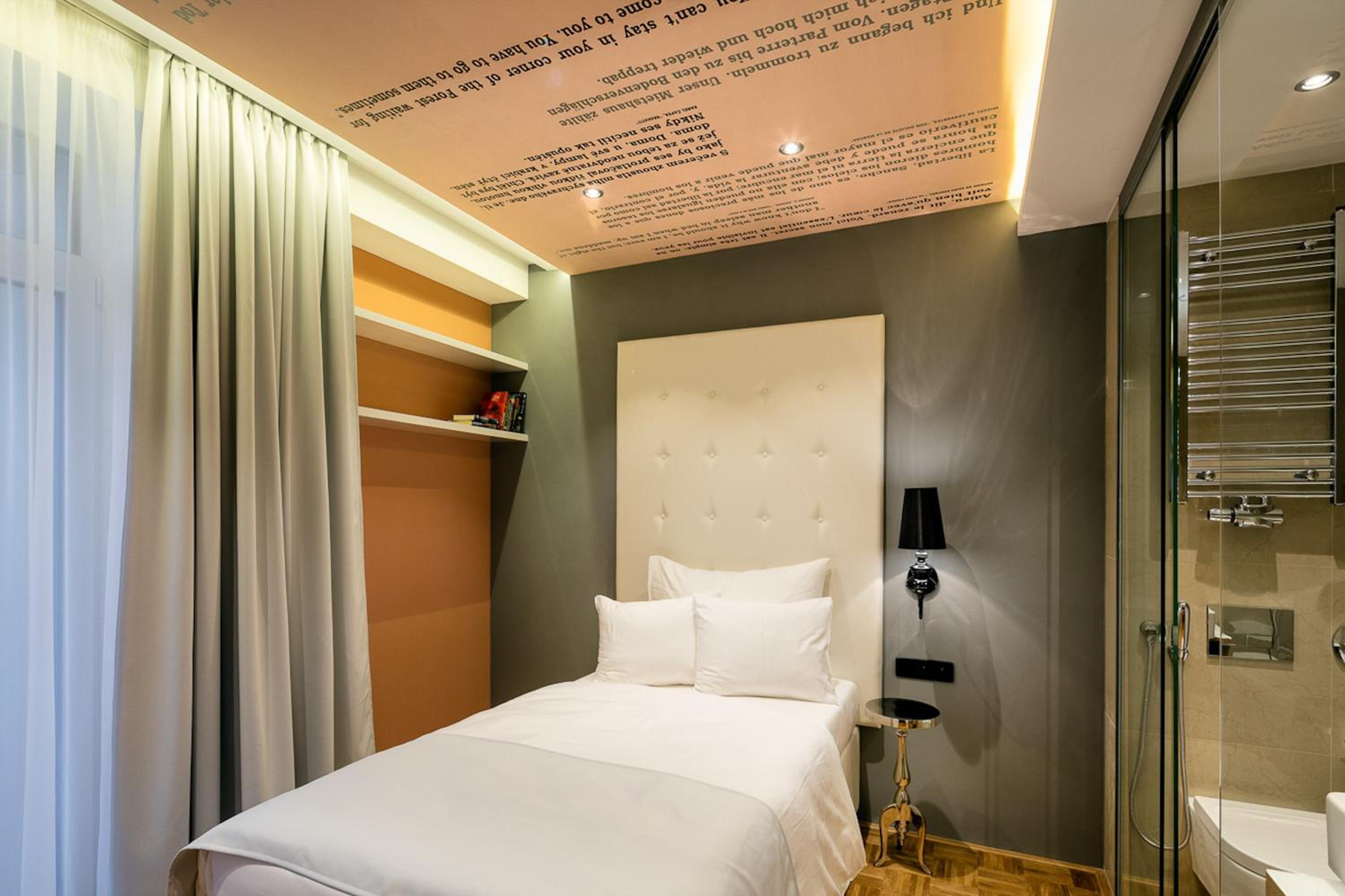 Design Deluxe Single Room