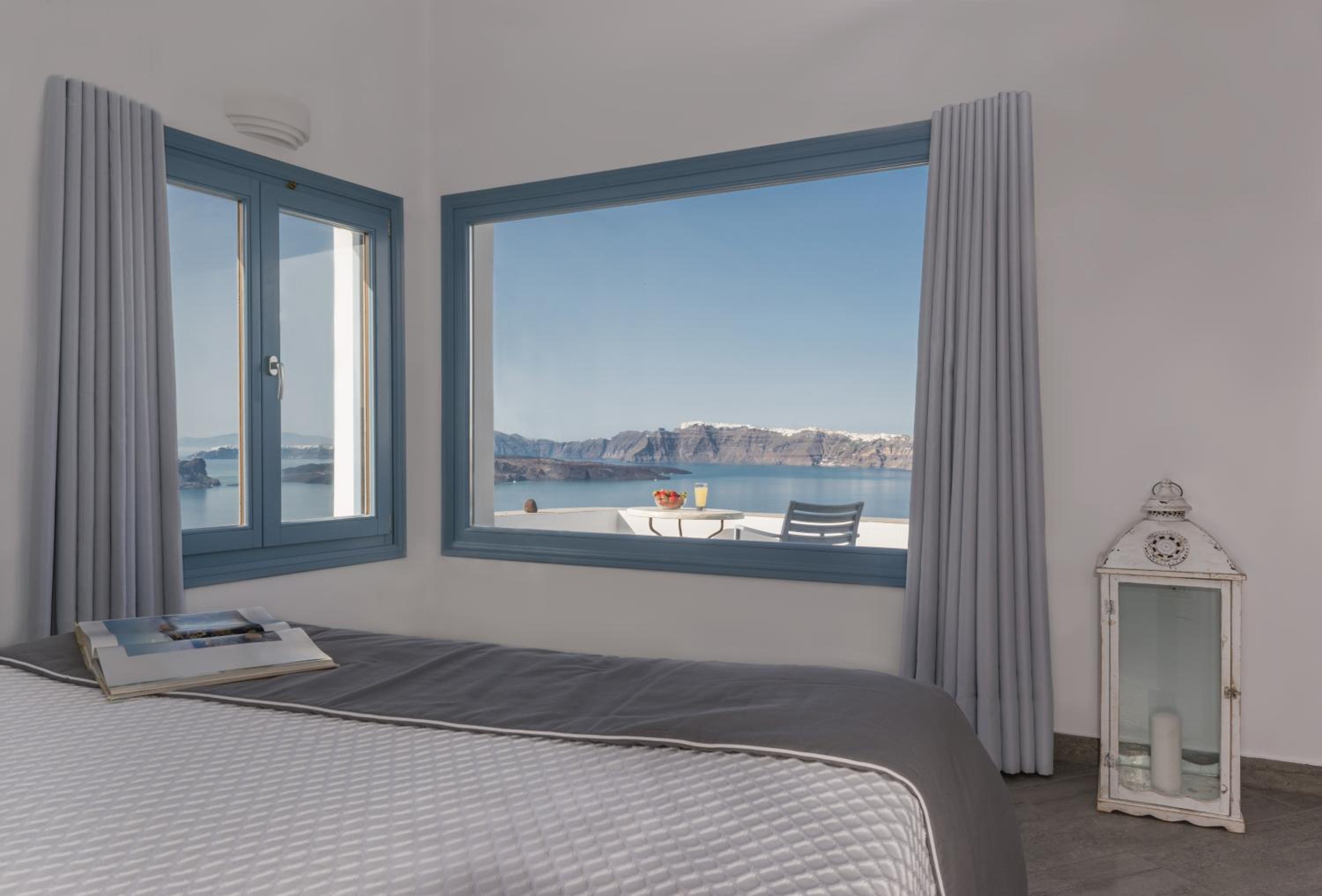 Superior room with Volcano and Caldera view - Photo 5