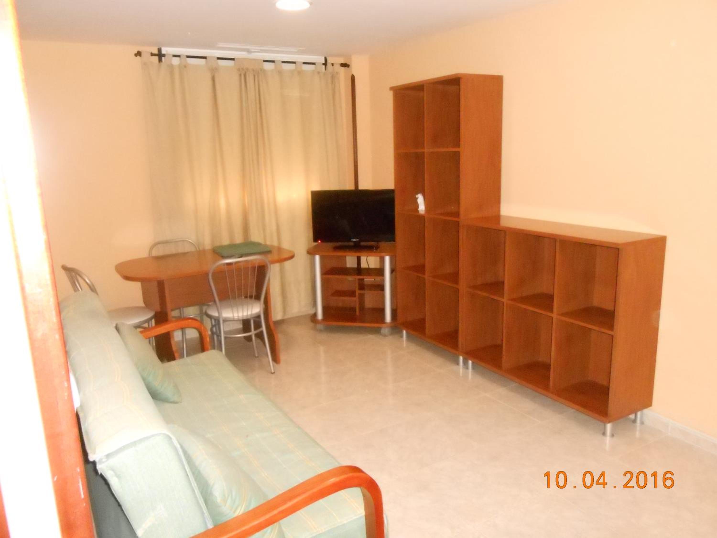 One-Bedroom Apartment (3 Adults) - Photo 6