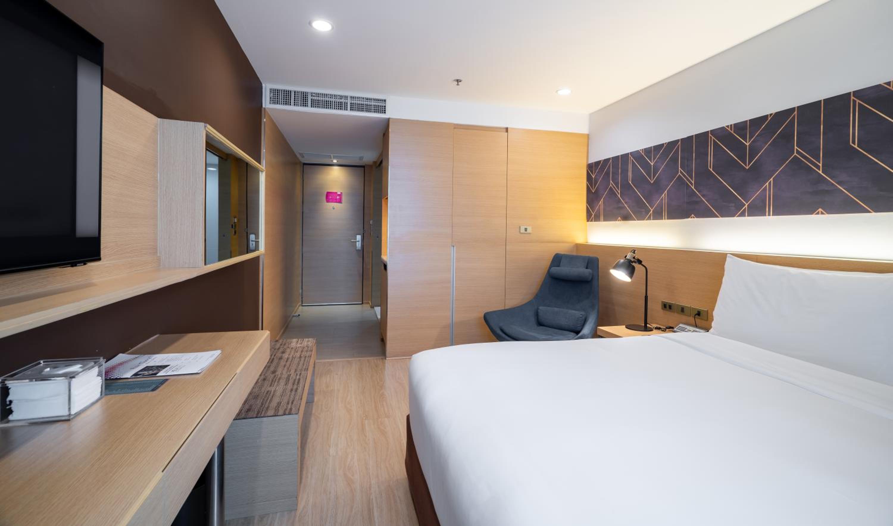 Superior King Room photo 3
