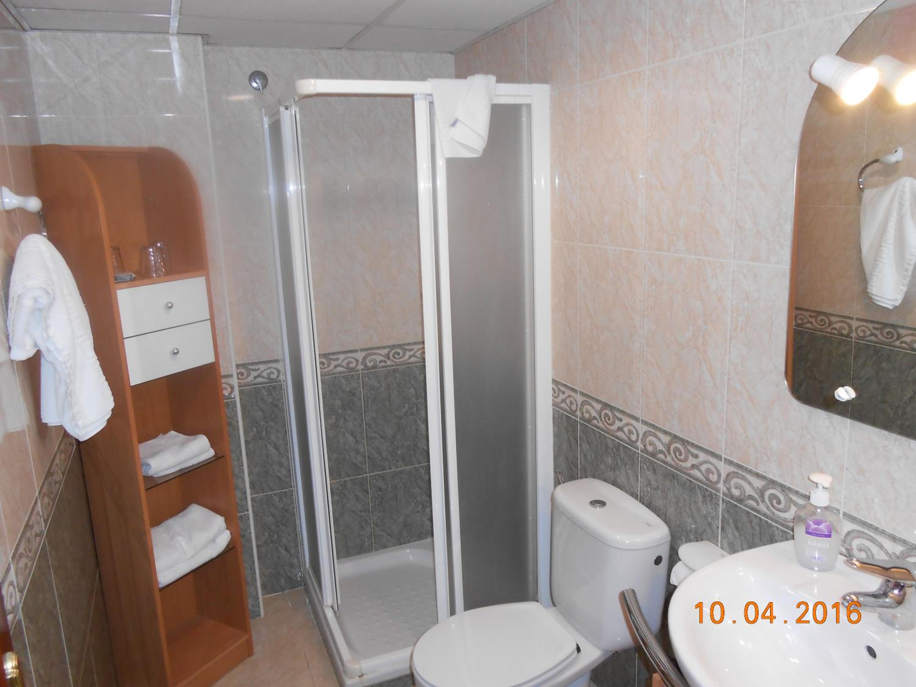 One-Bedroom Apartment (3 Adults) - Photo 14