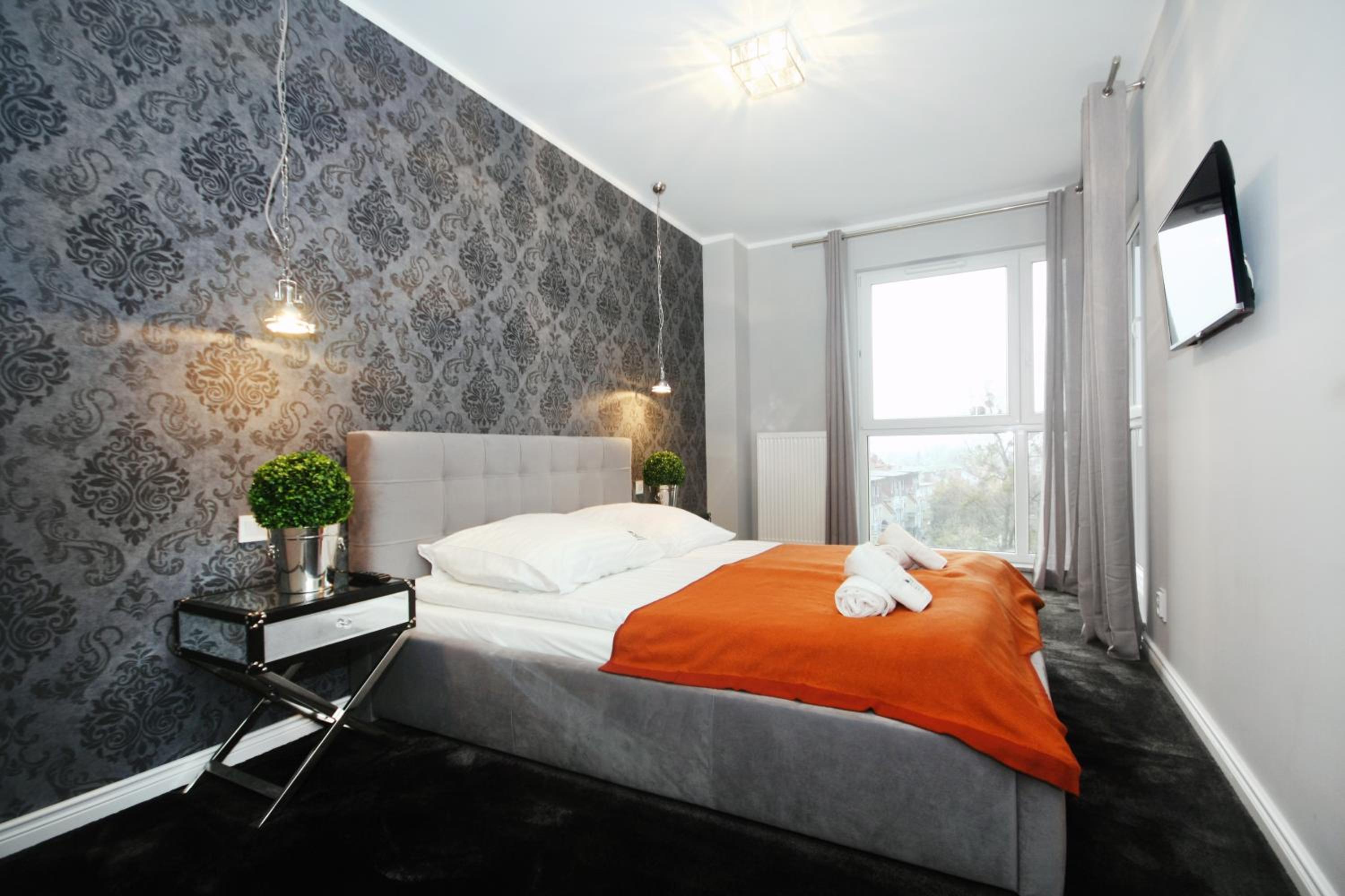 Luxury One-Bedroom Apartment