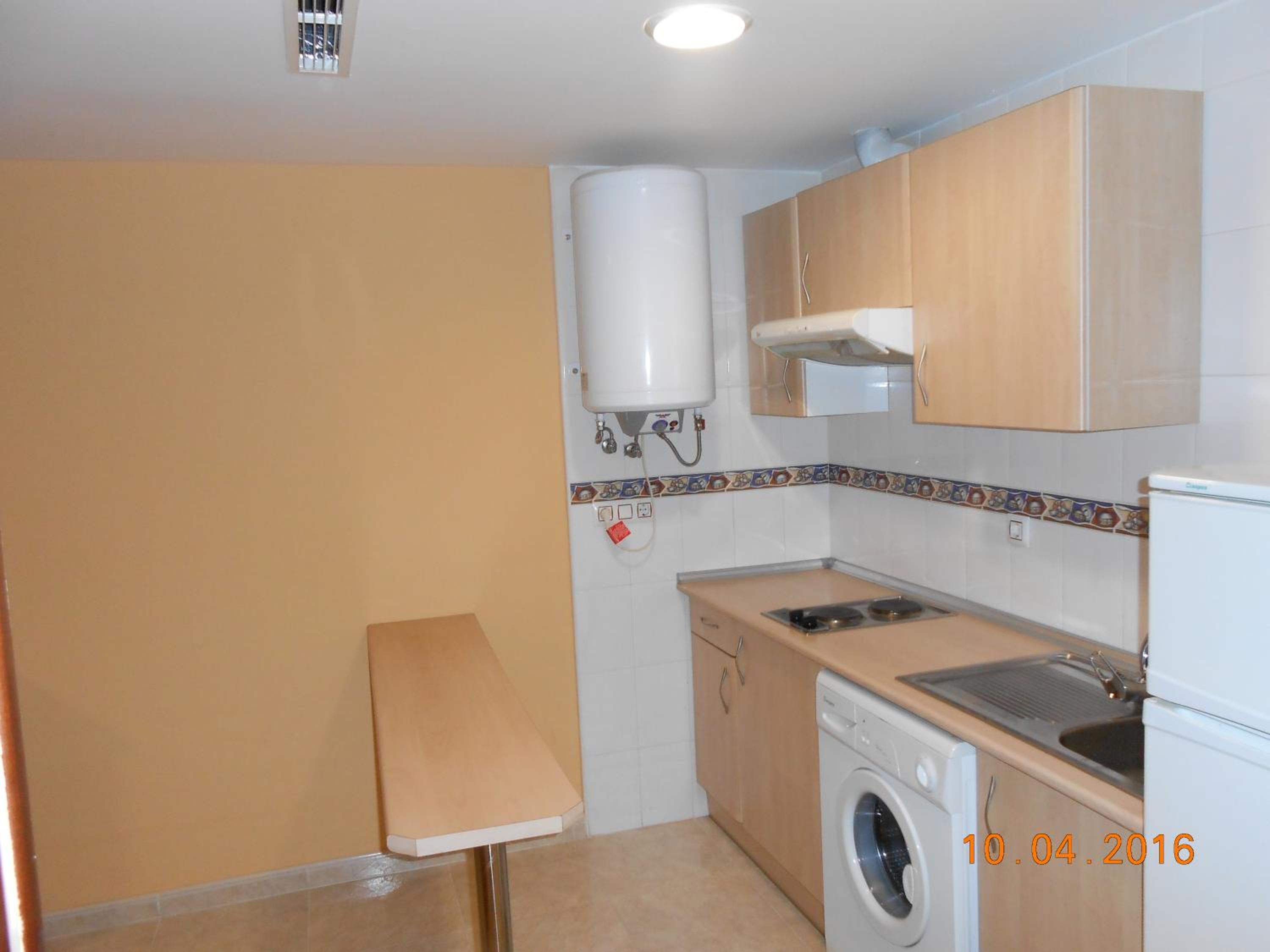 One-Bedroom Apartment (3 Adults) - Photo 17