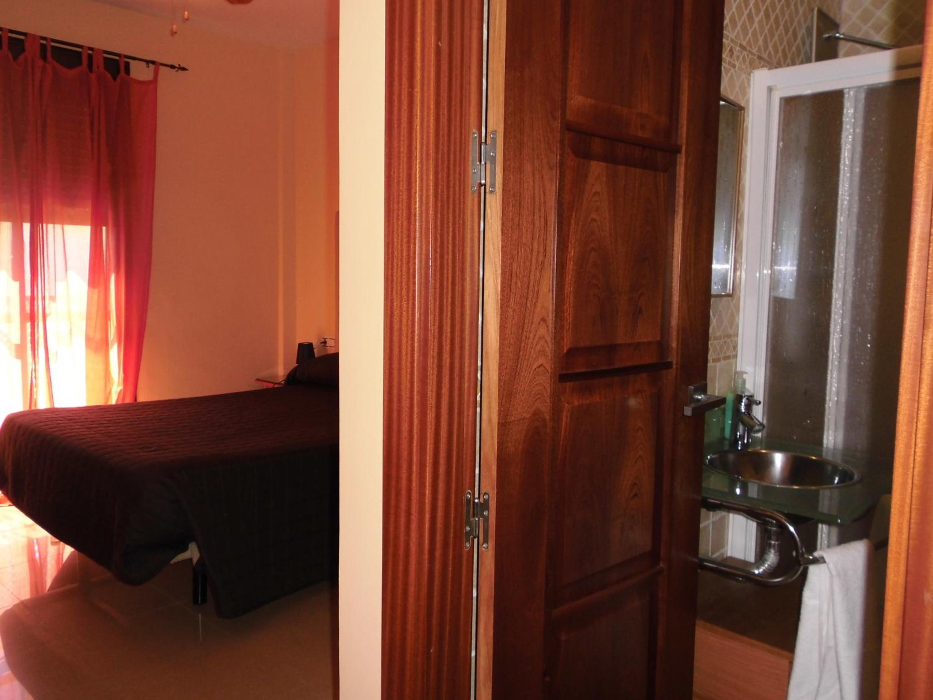 Four-Bedroom House photo 2