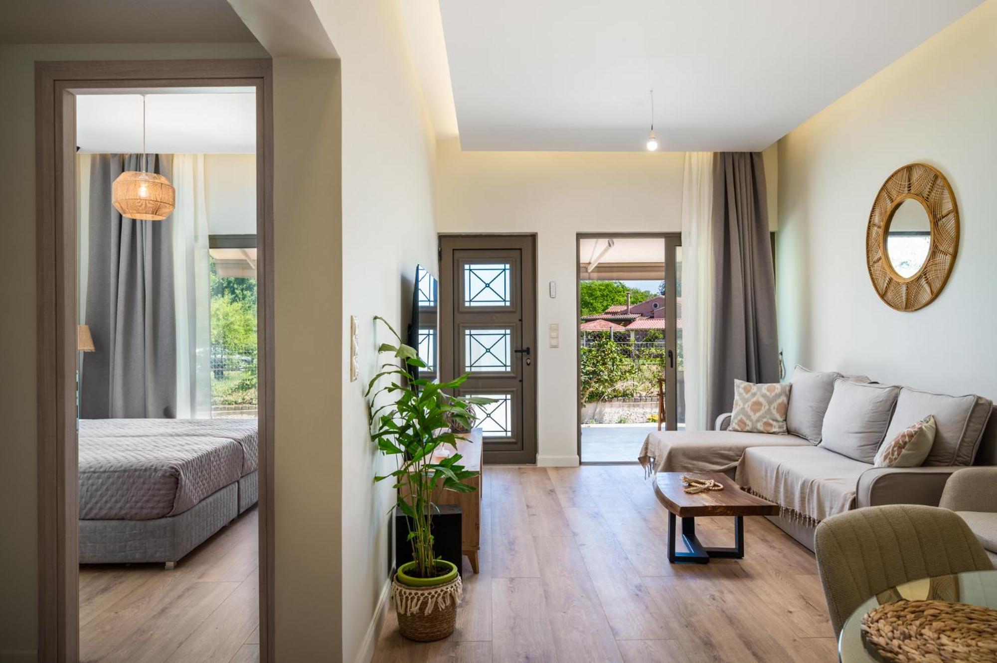 Two-Bedroom Apartment with Garden View photo 2