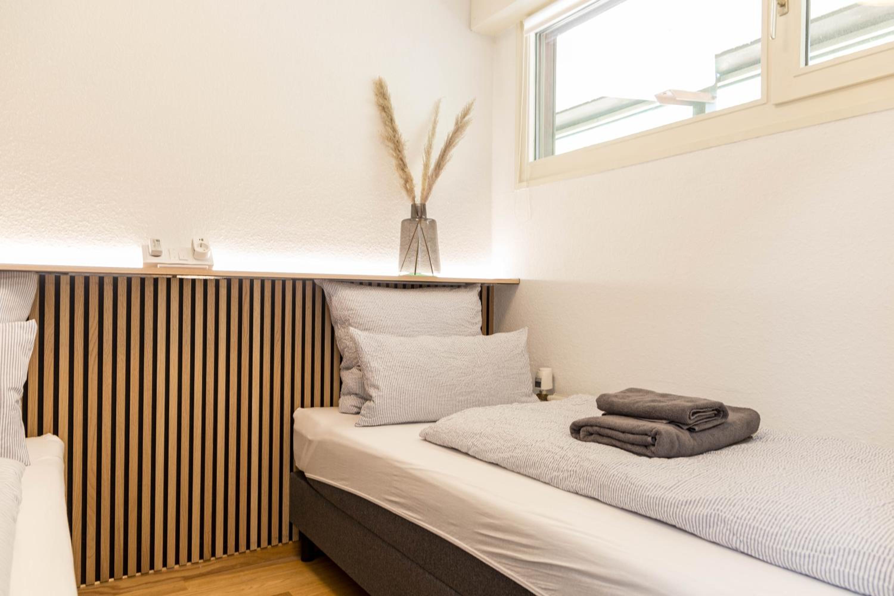 Apartment 149 with separate Bedroom and Massage Chair photo 3