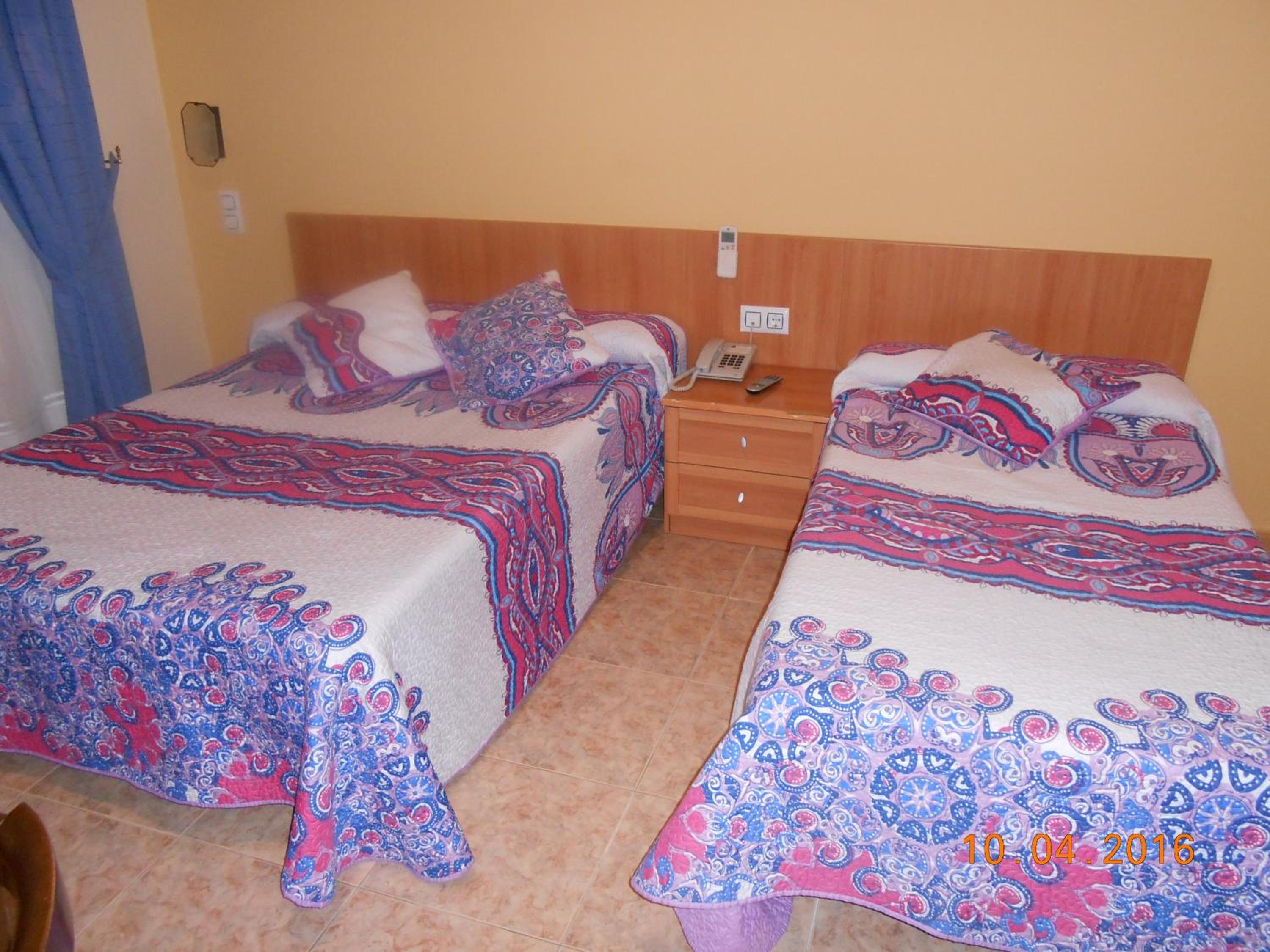 One-Bedroom Apartment (3 Adults) - Photo 12