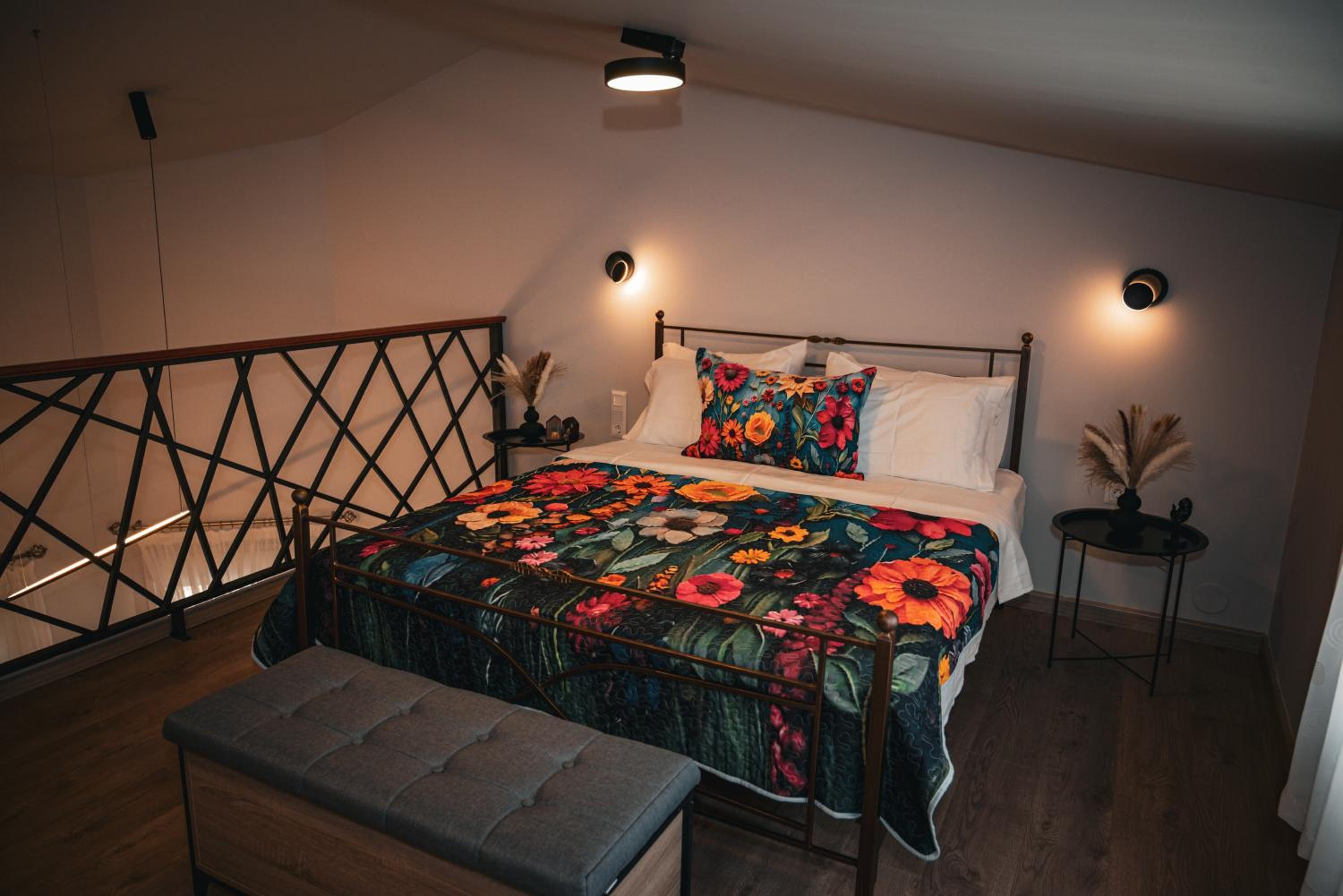 One-Bedroom House photo 1