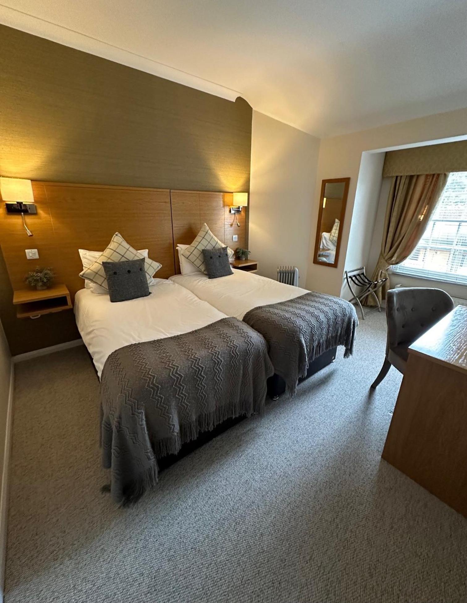 Standard Double or Twin Room photo 1