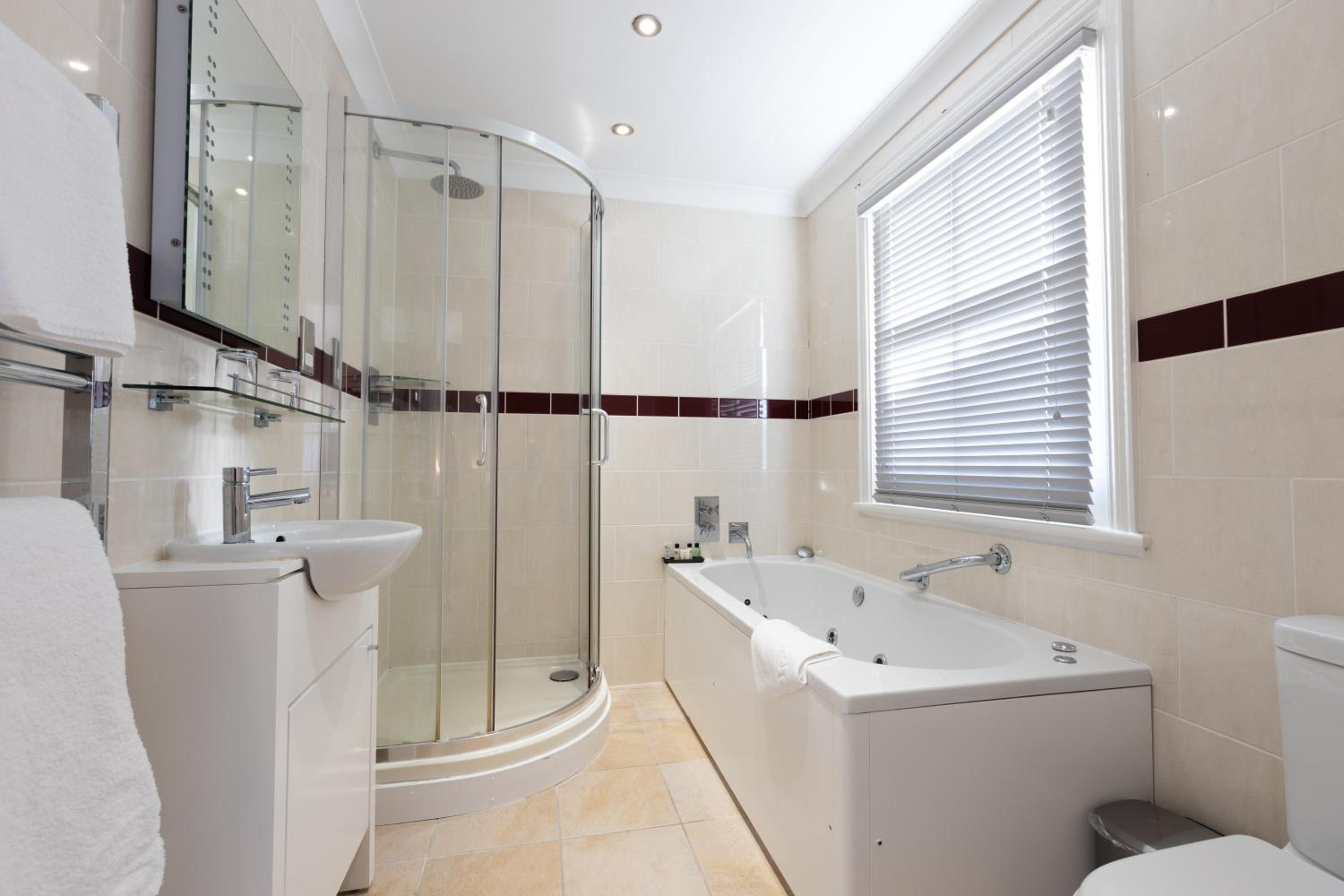 Standard Double or Twin Room photo 2