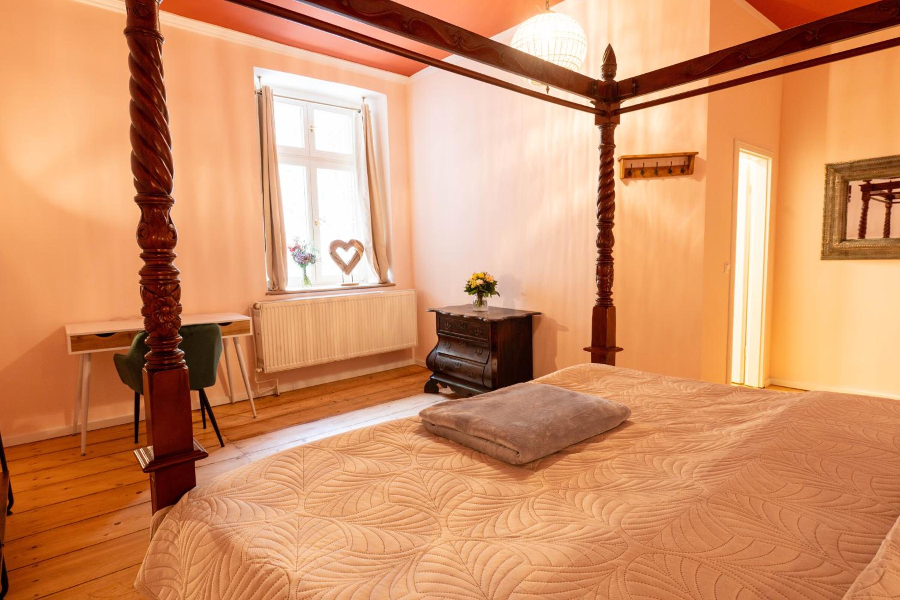Double Room with Private Bathroom photo 1