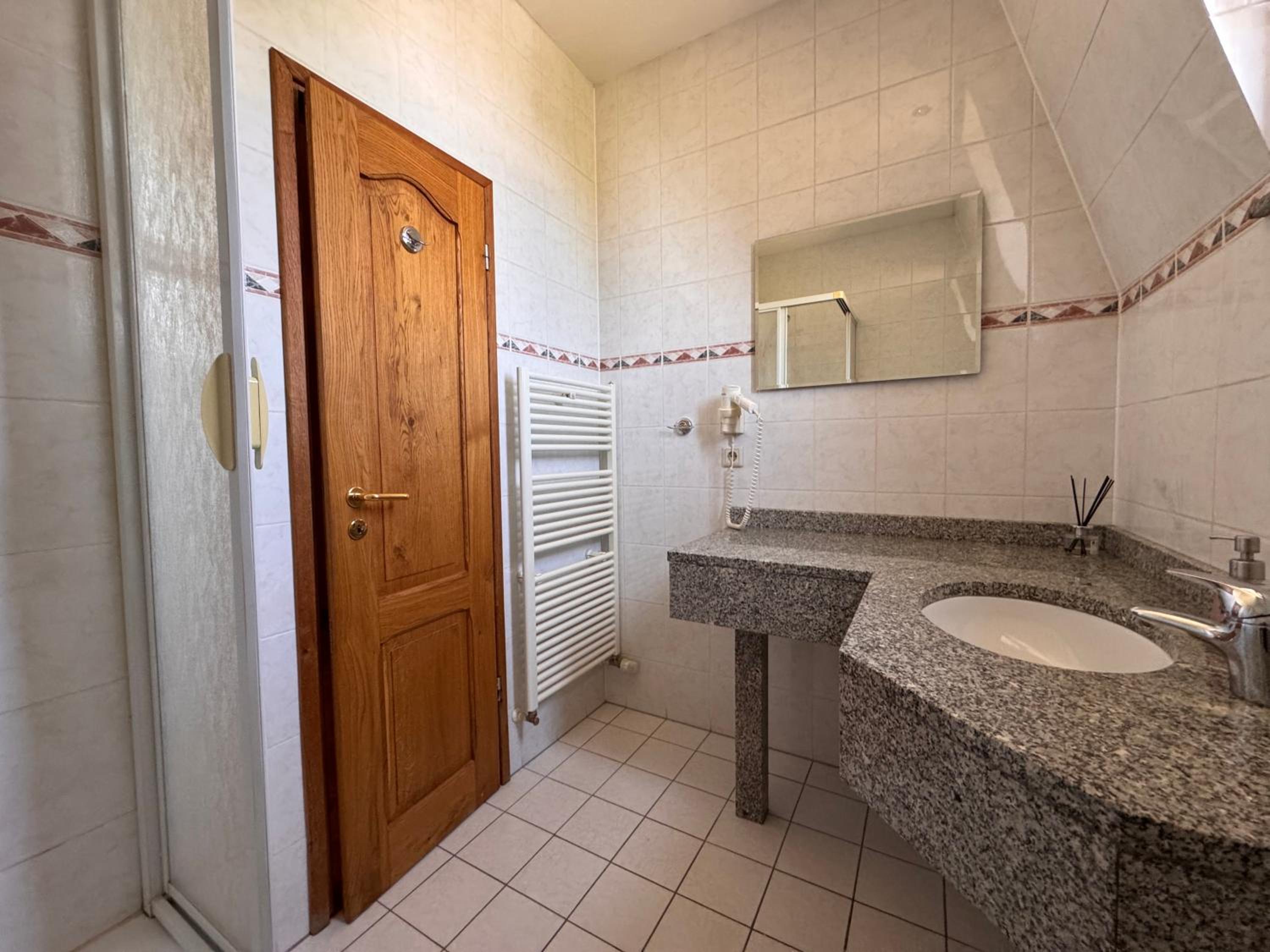 Double Room with Lake View photo 2