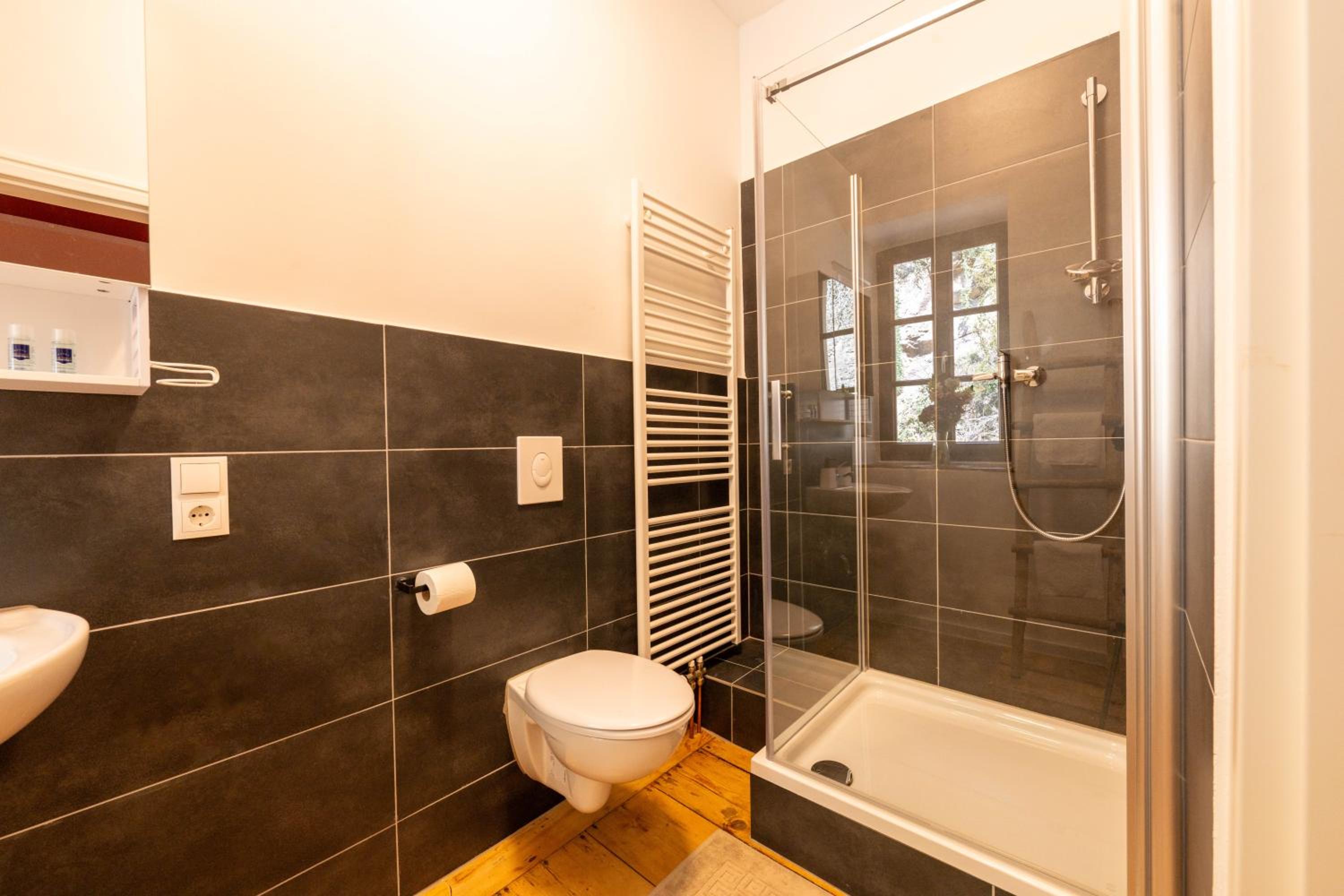 Double Room with Private Bathroom photo 2