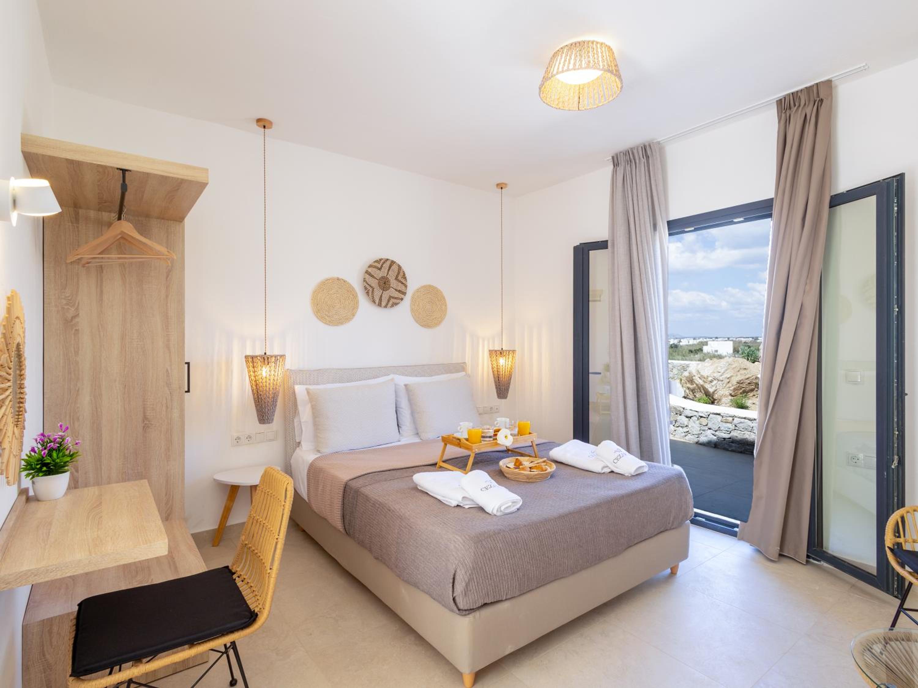 Double or Twin Room with Side Sea View