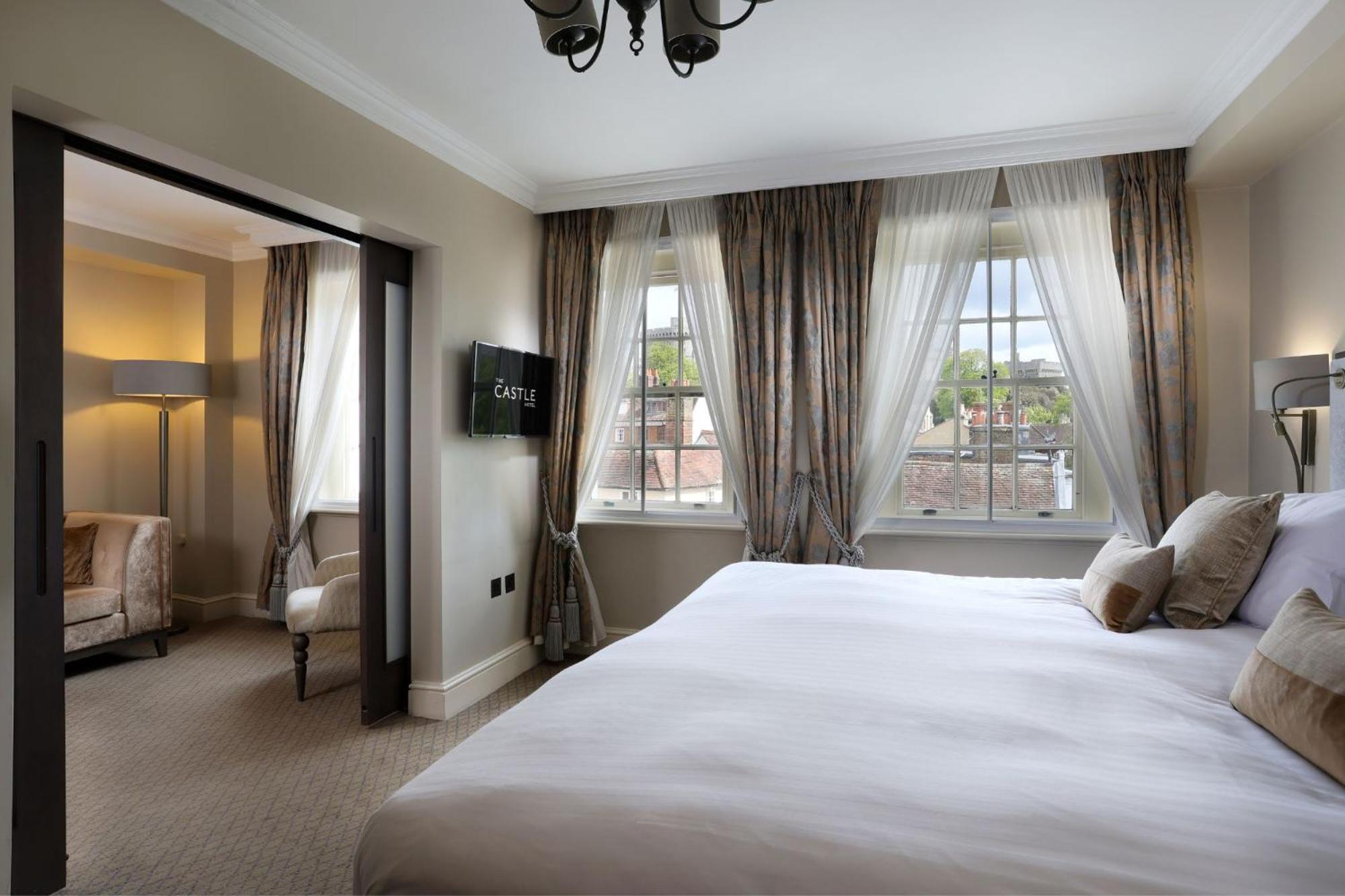 Windsor Junior Suite