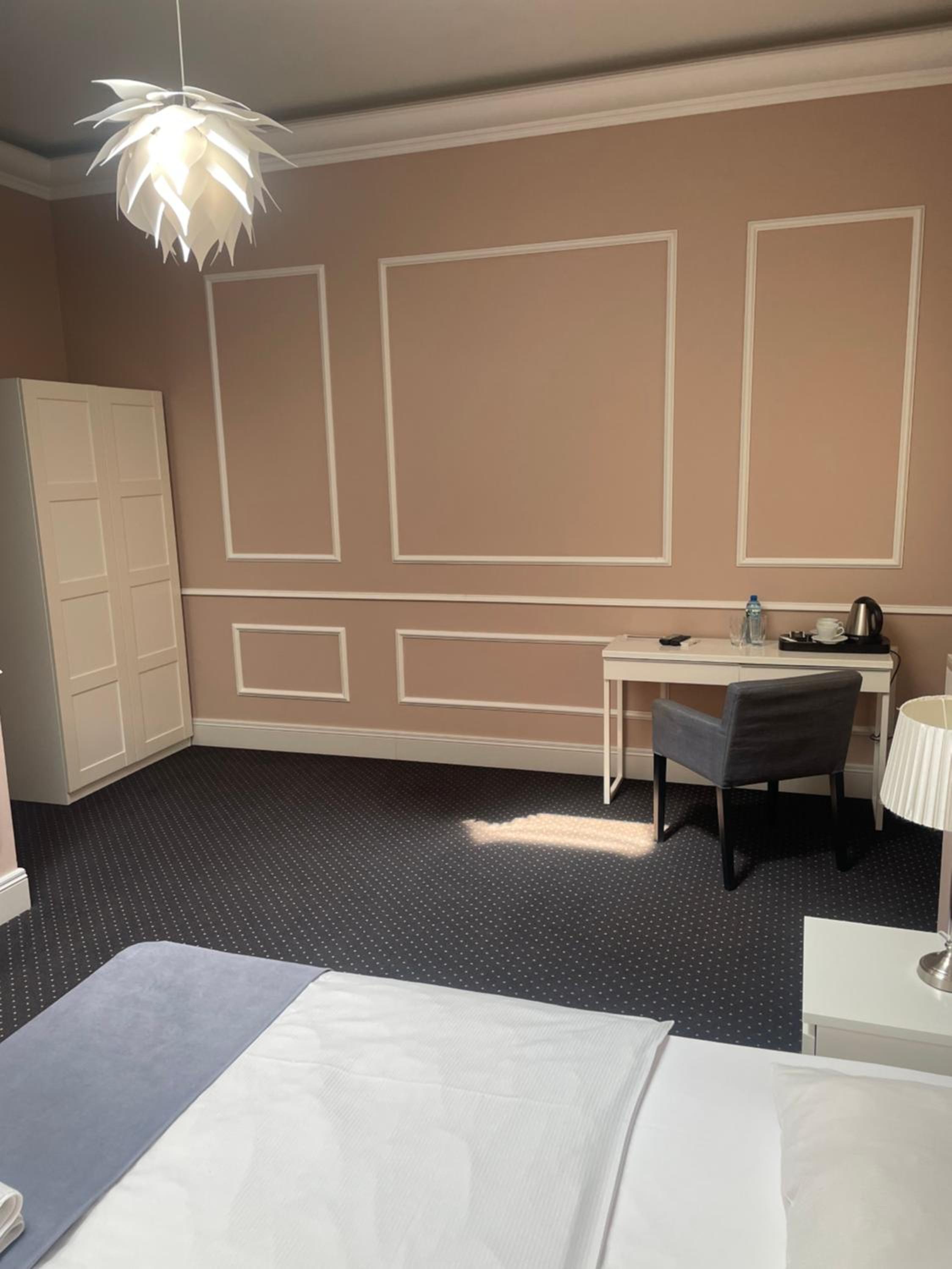 Standard Twin Room - Photo 1