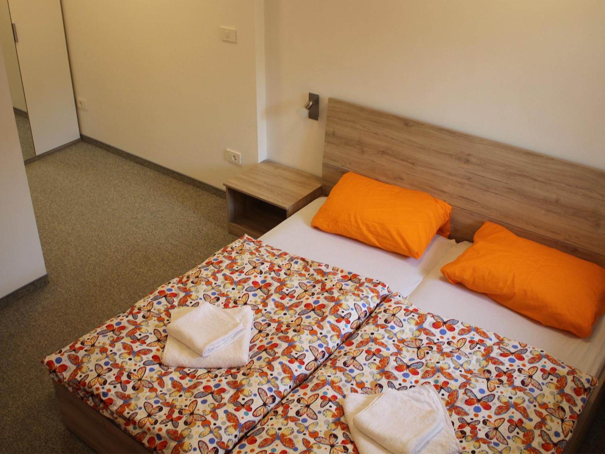 Apartment with Mountain View - Photo 12