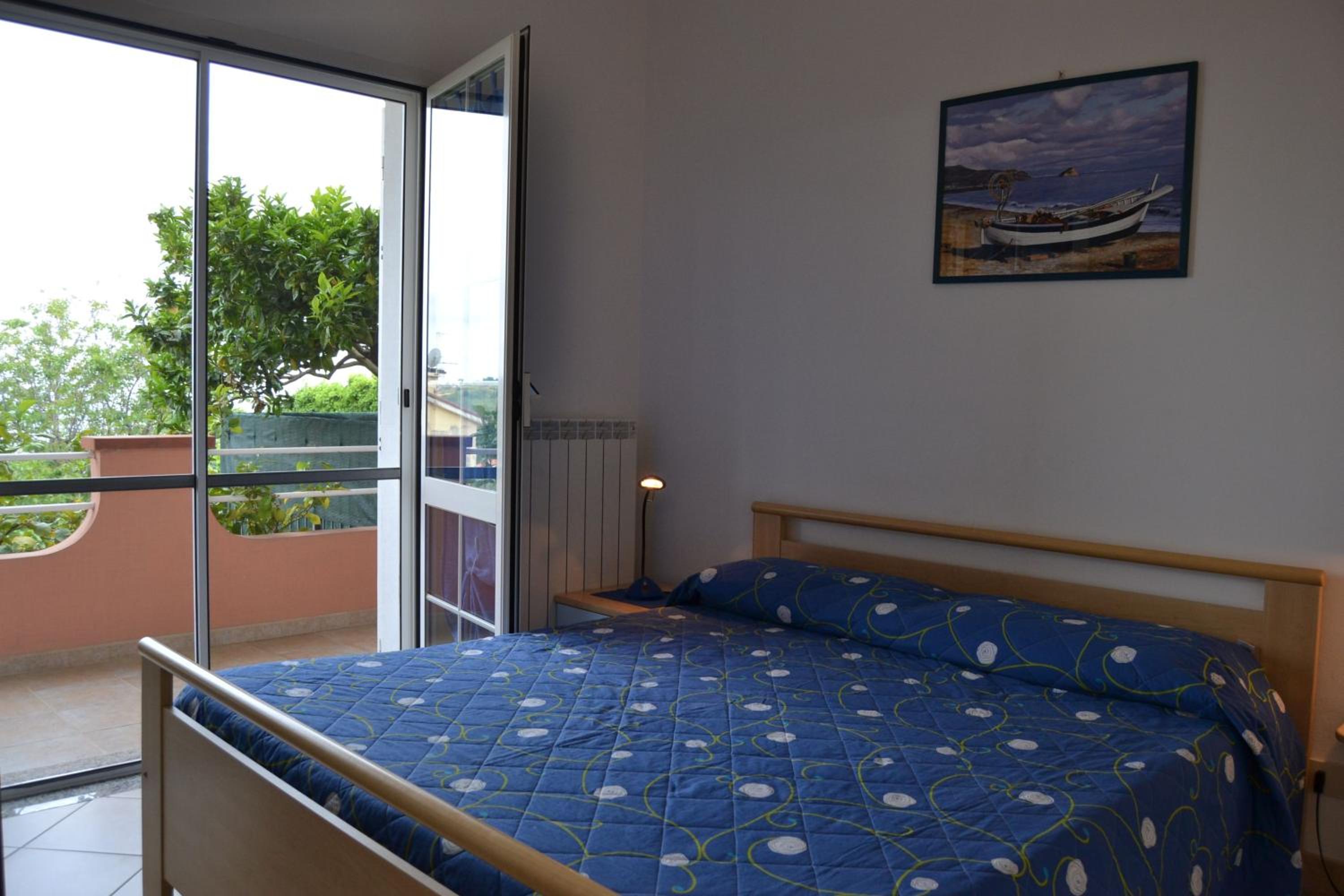 One-Bedroom Apartment with Sea View (4 Adults) photo 1