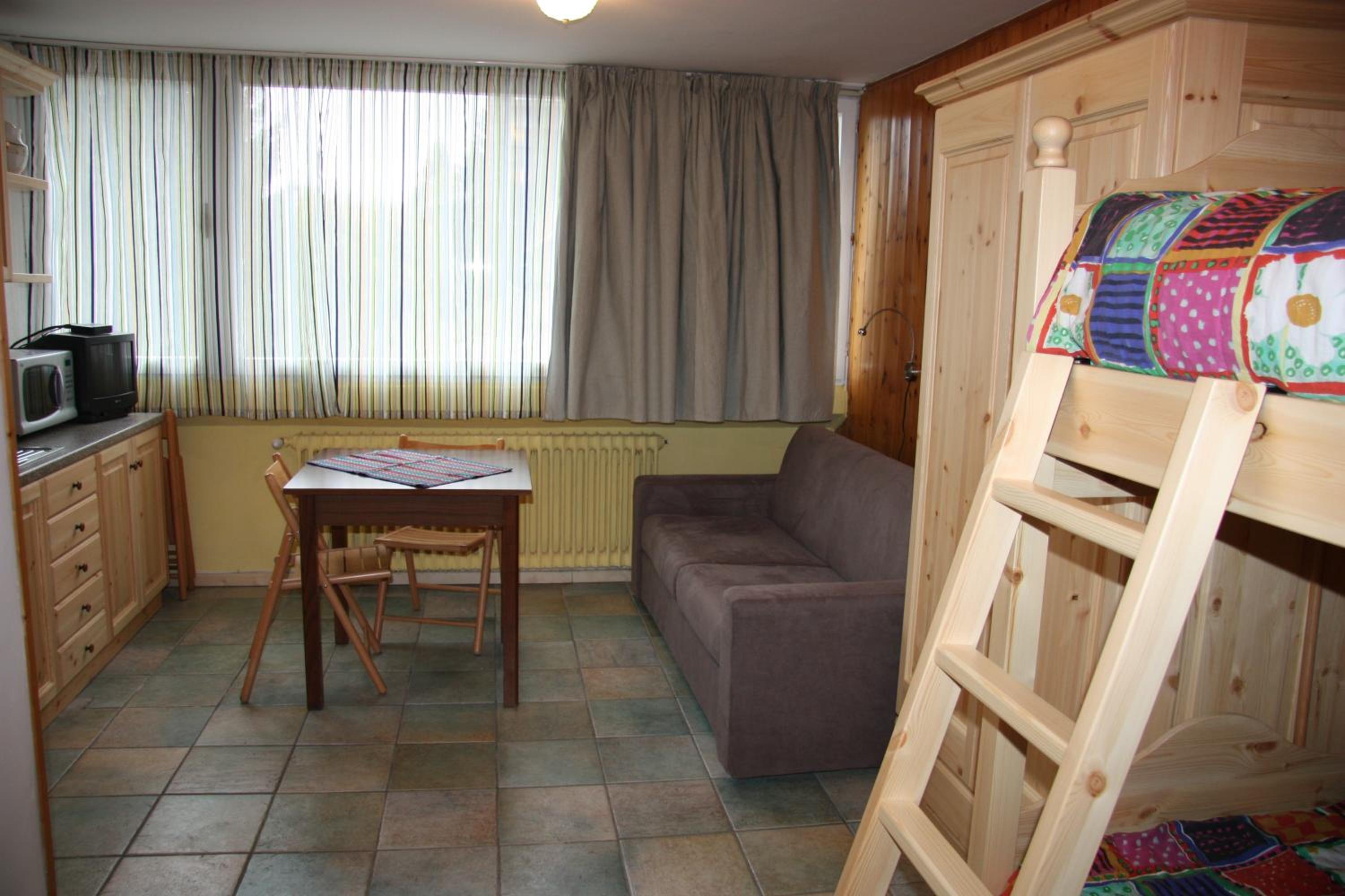 Studio Apartment photo 3