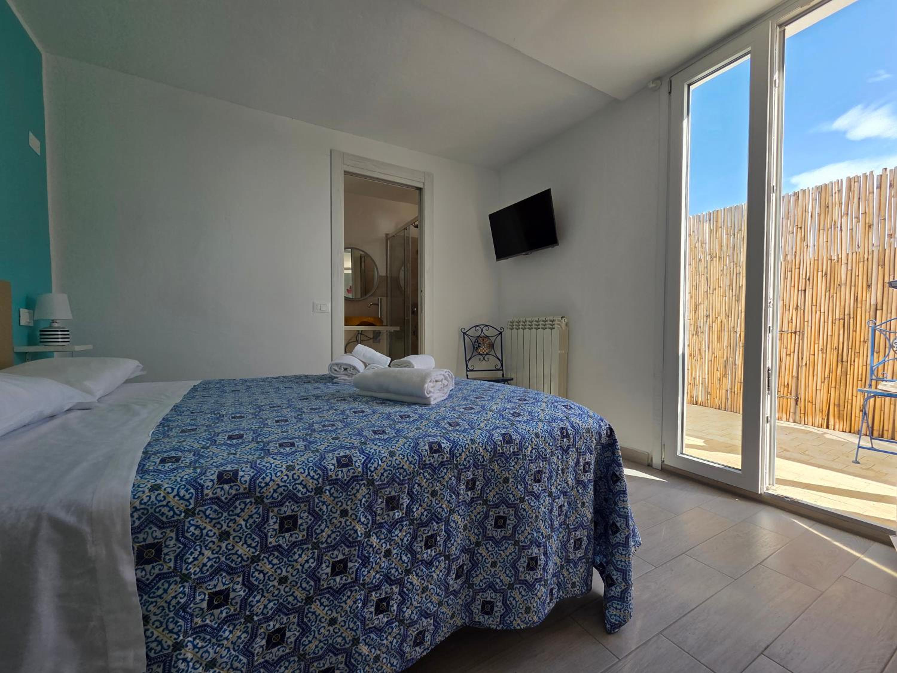Double Room with Balcony photo 2