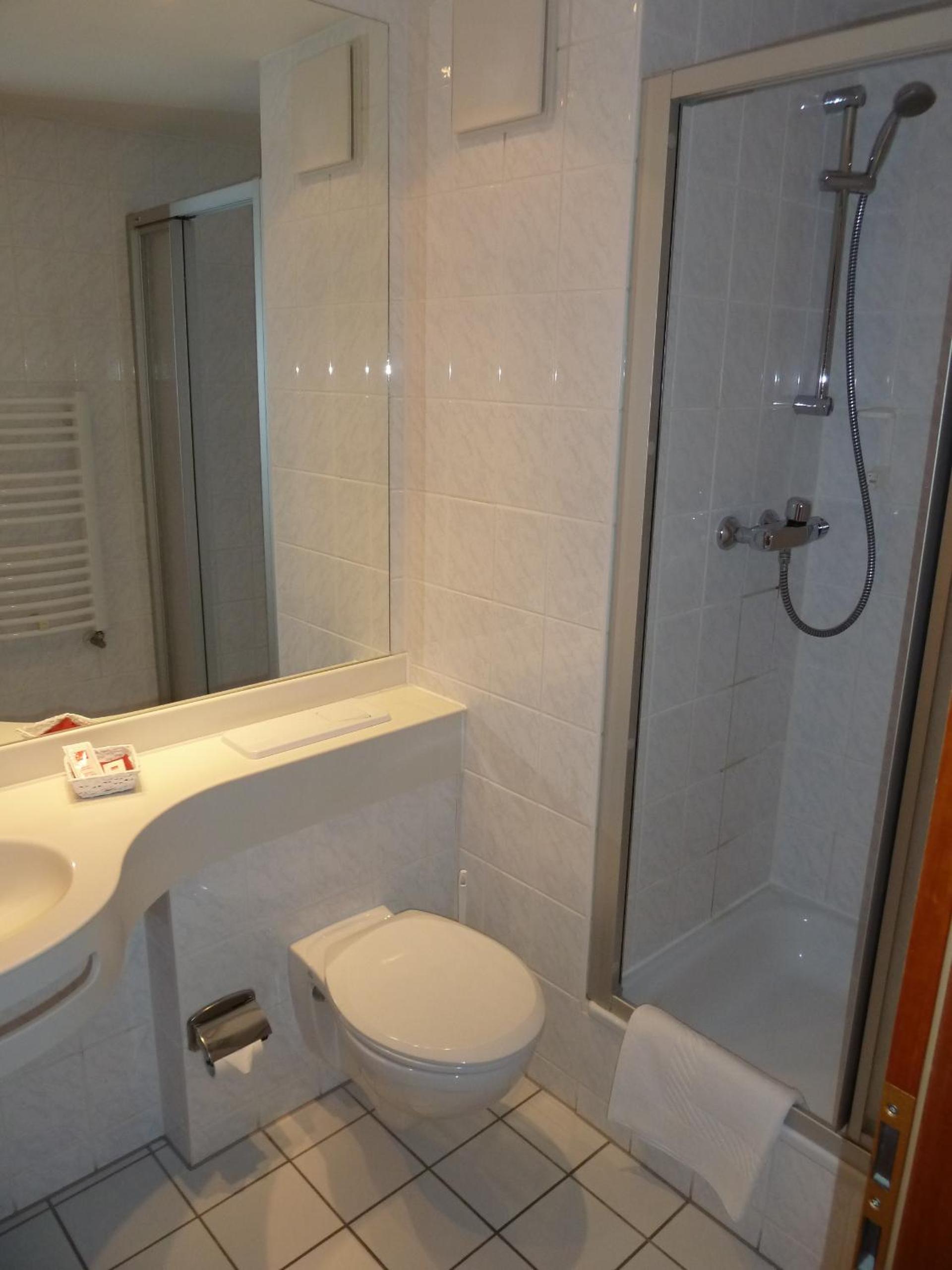 Single Room photo 3