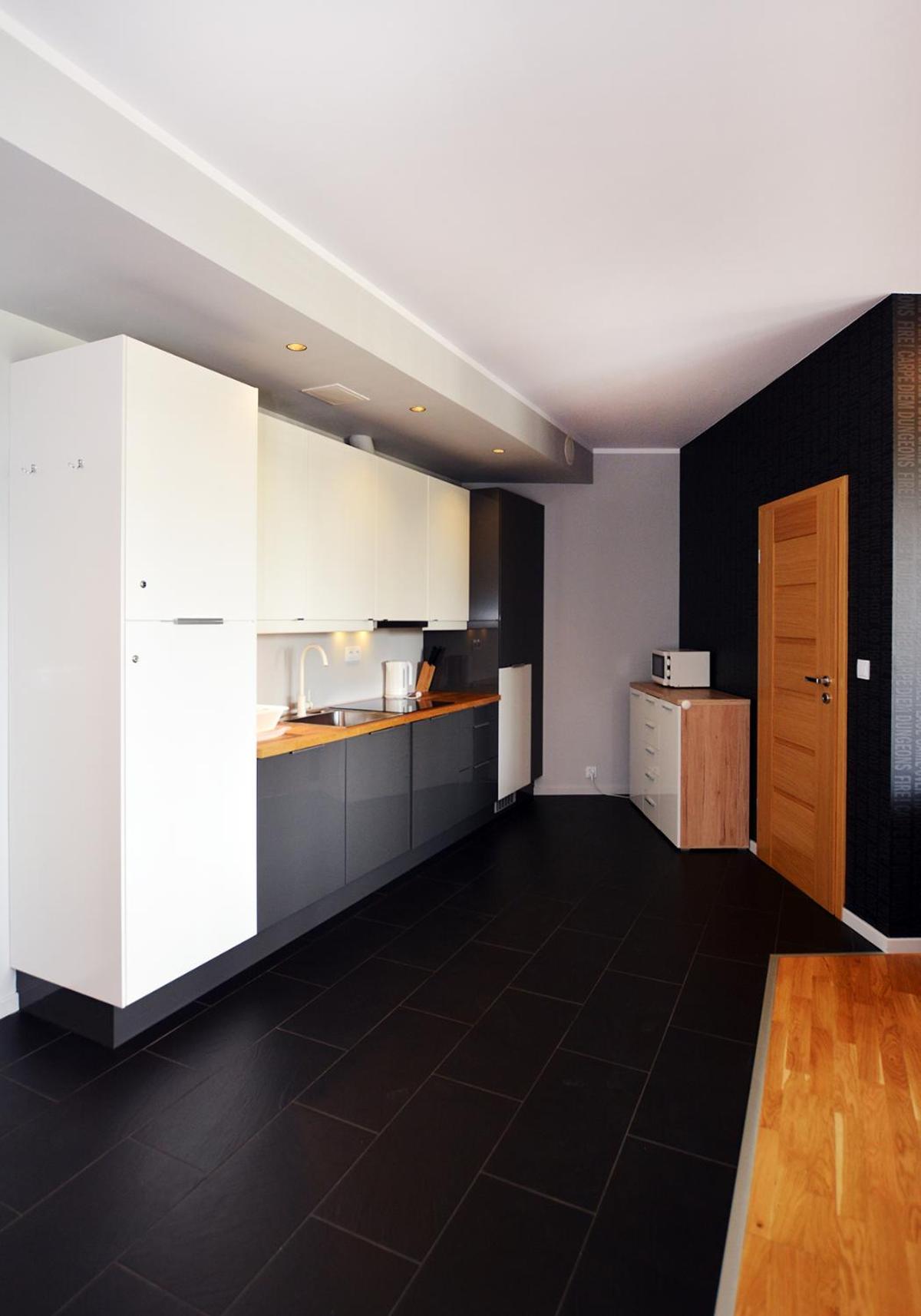 Three-Bedroom Apartment (1 - 10 Adults) - Photo 21