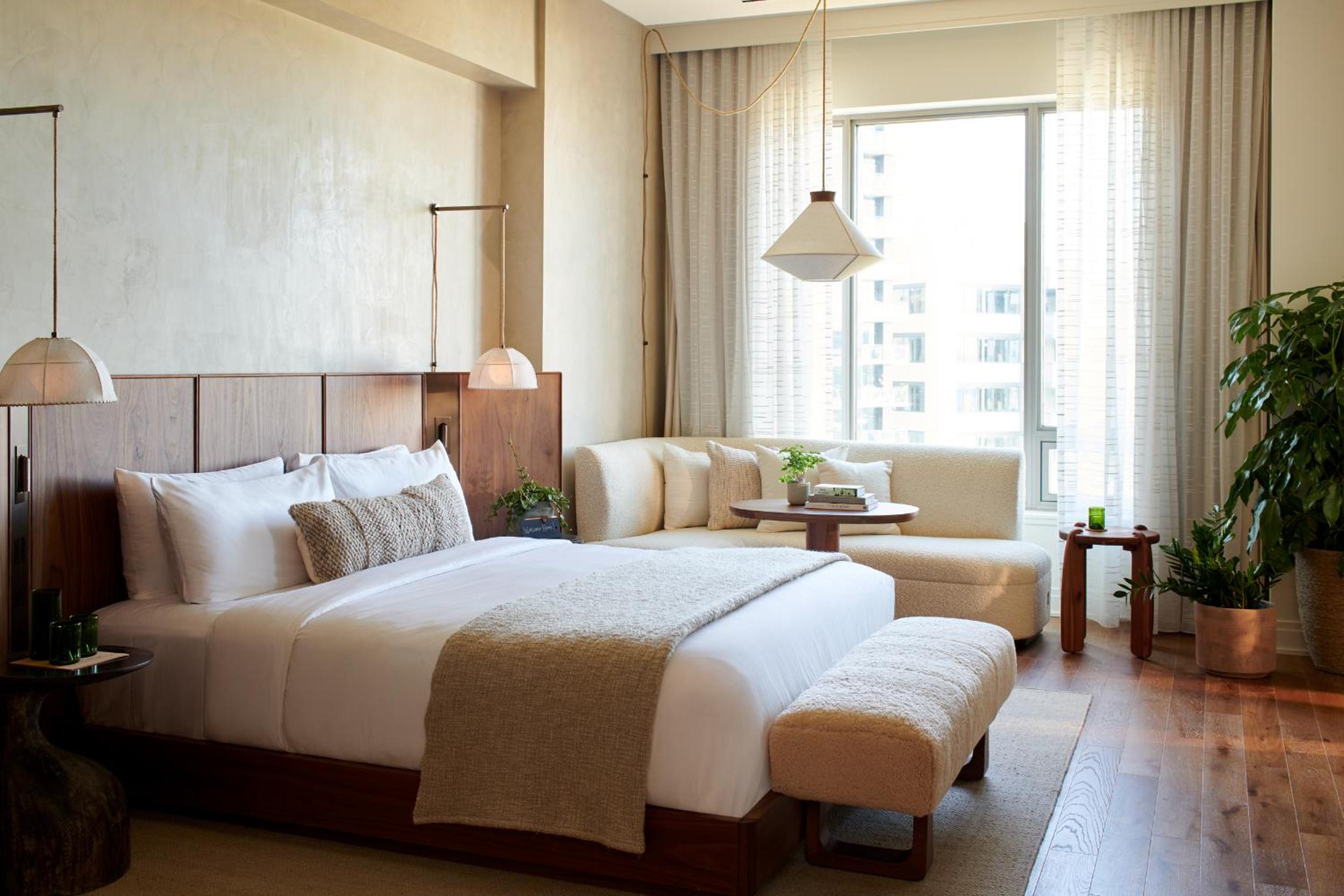 Alder House Presidential Suite thumbnail 5
