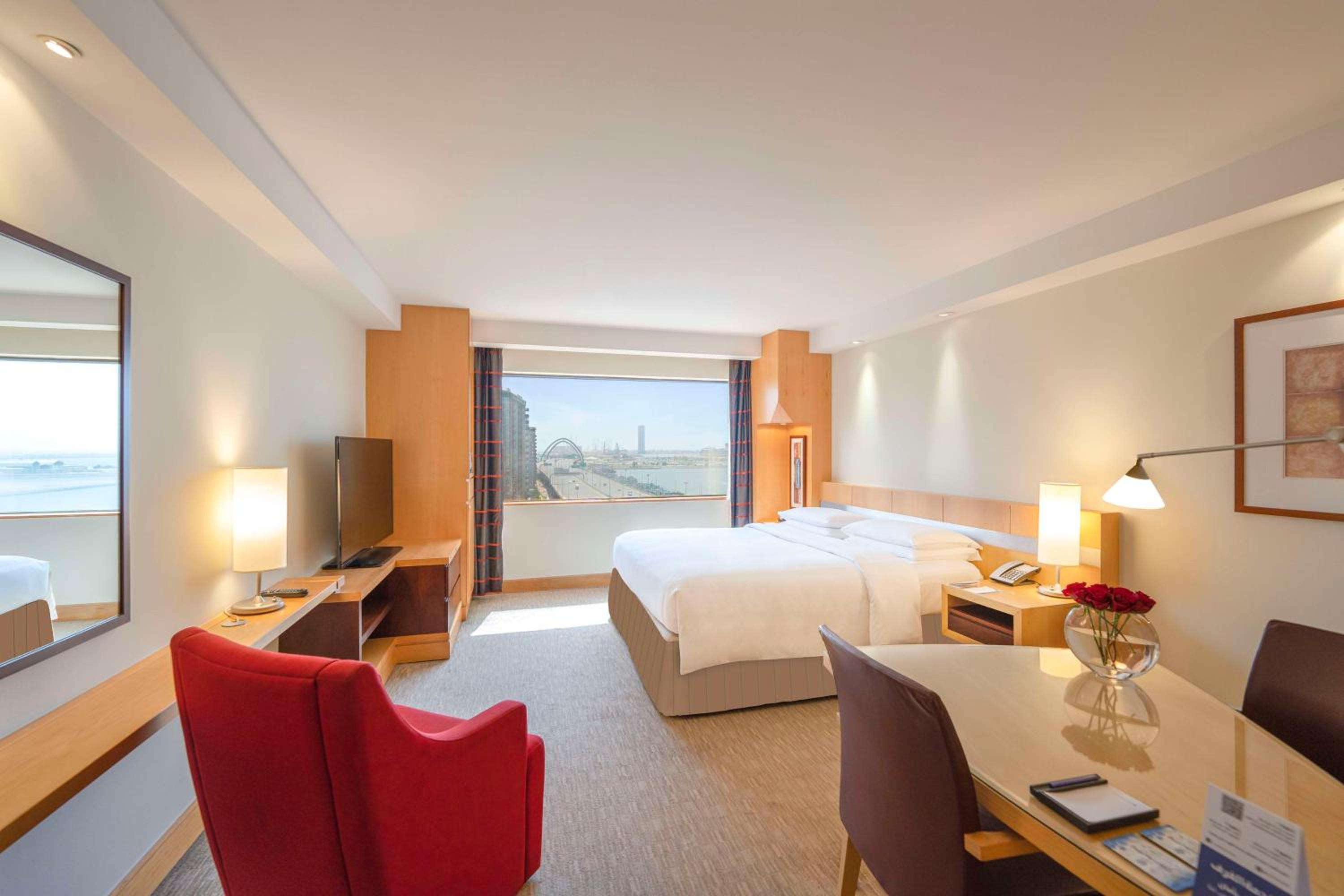 King Room - Club Access photo 3