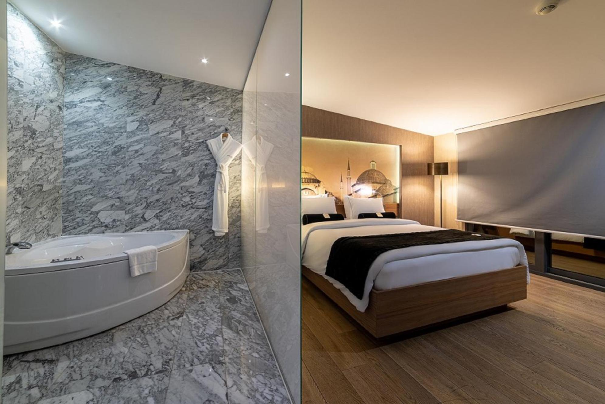 Double Room with Terrace