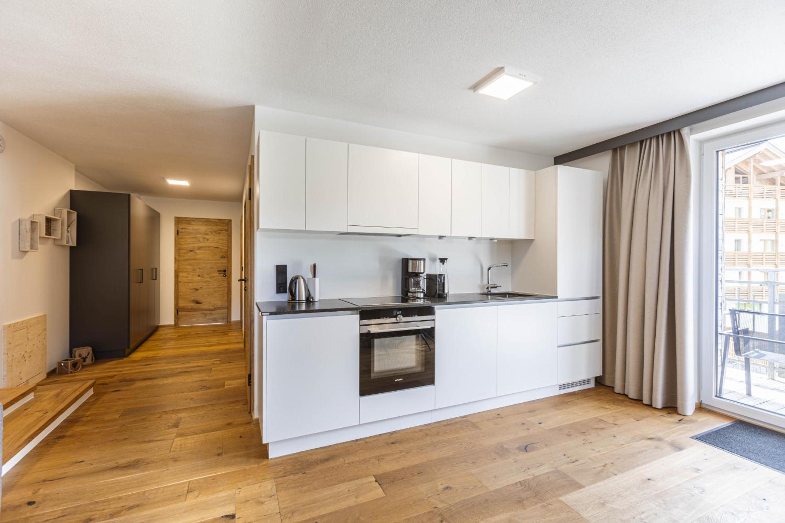 Three-Bedroom Apartment with Mountain View