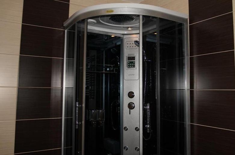 Suite (2 Adults) - Photo 2