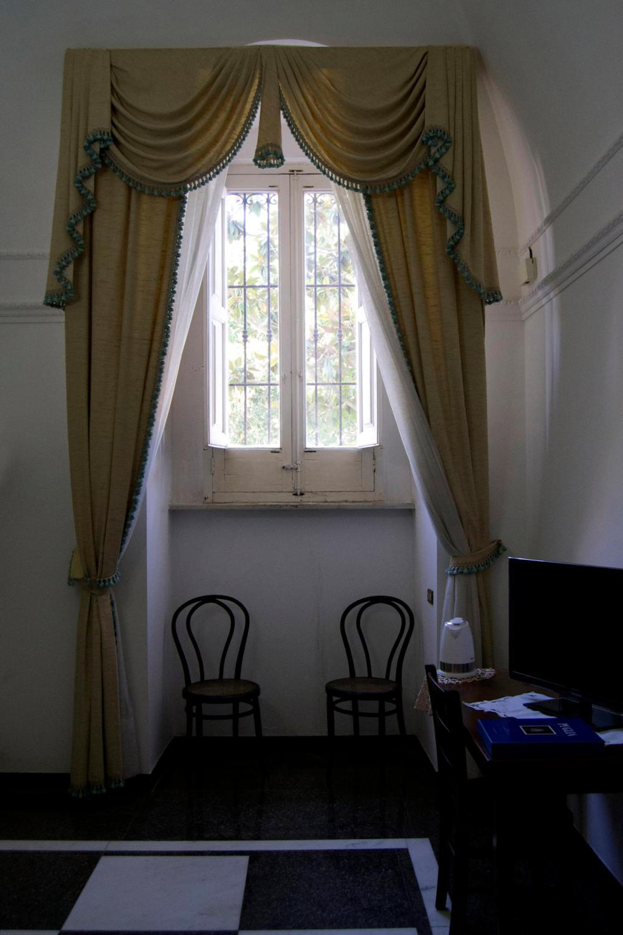 Standard Triple Room - Photo 13