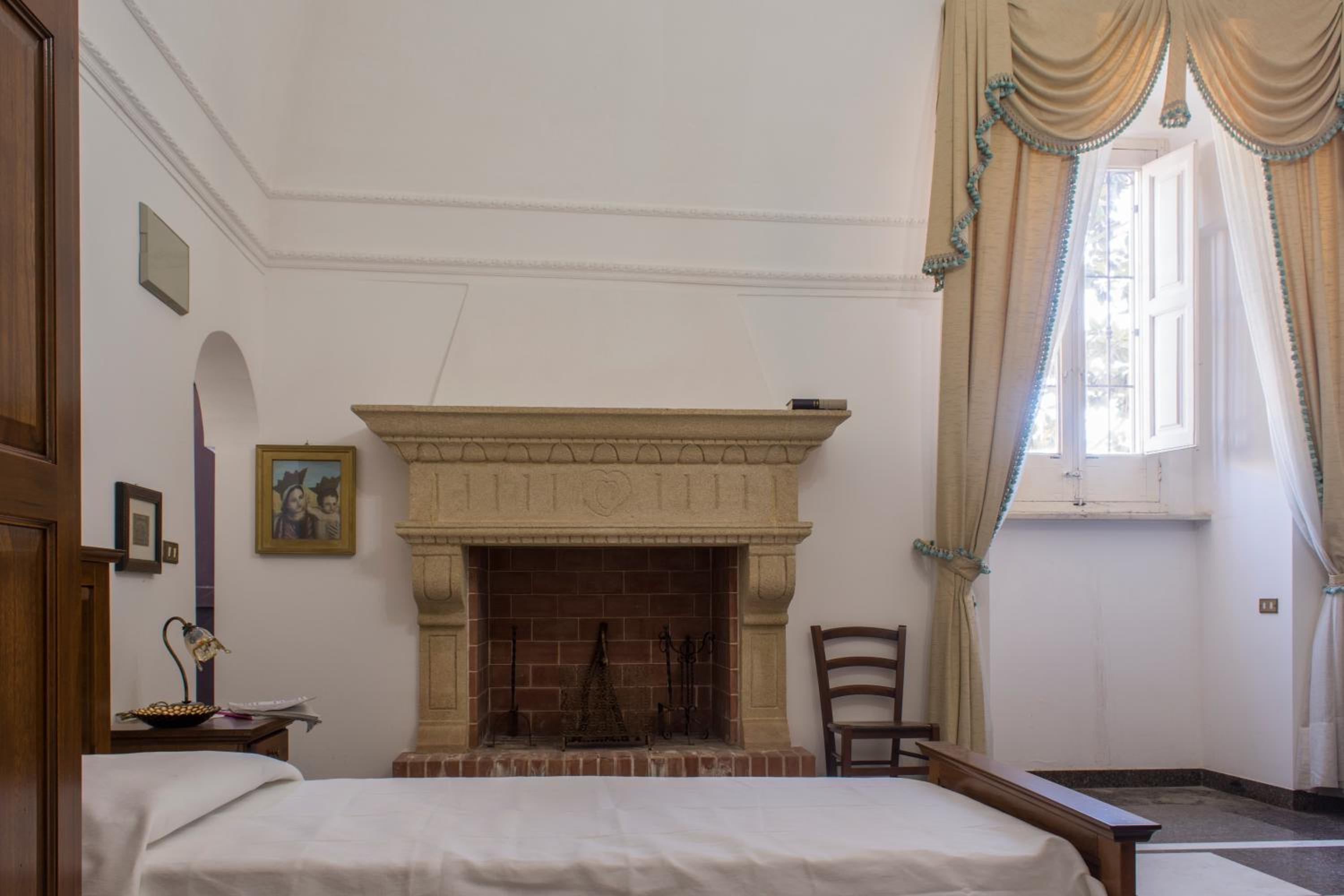 Standard Triple Room - Photo 12