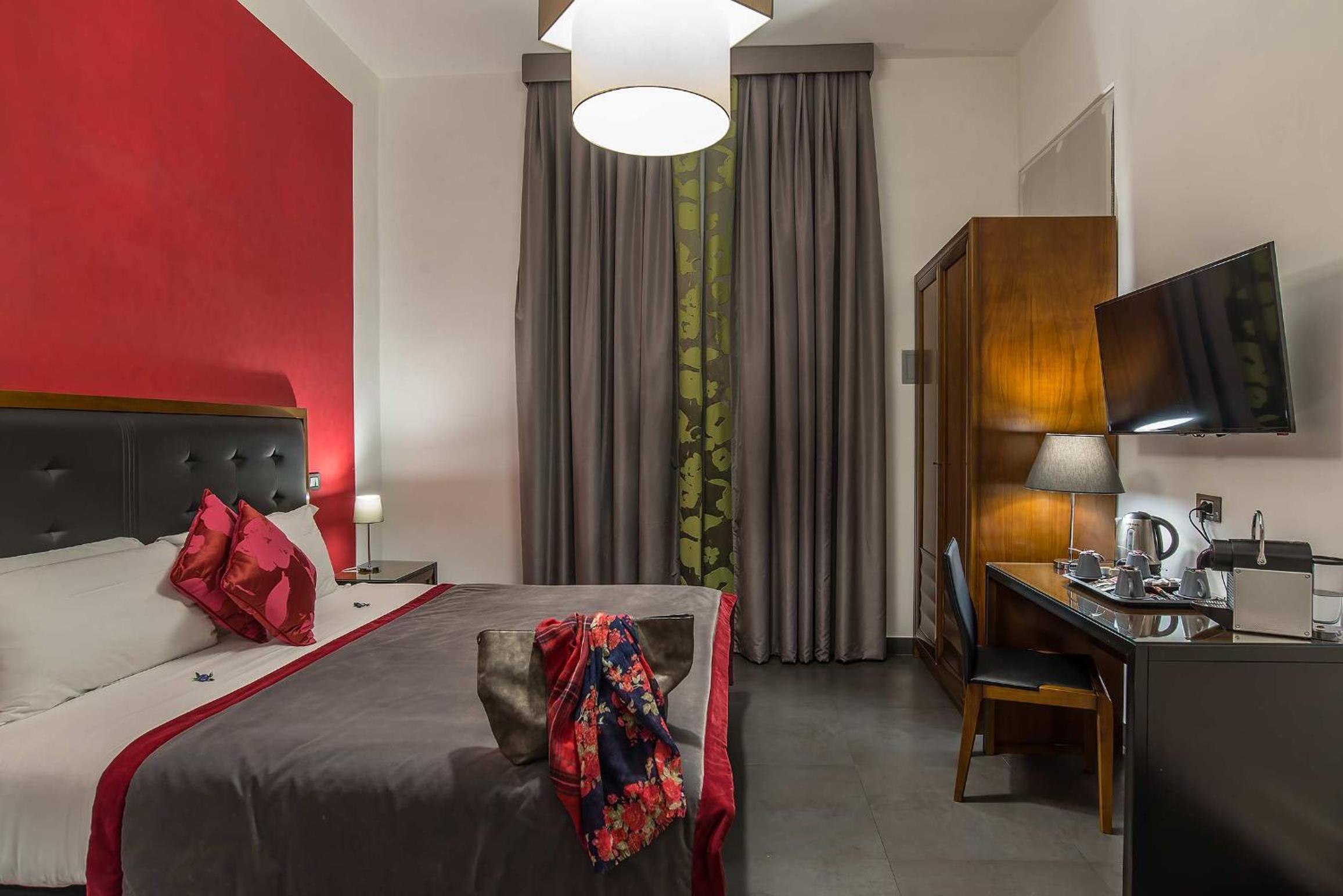 One-Bedroom Apartment - Annex photo 2