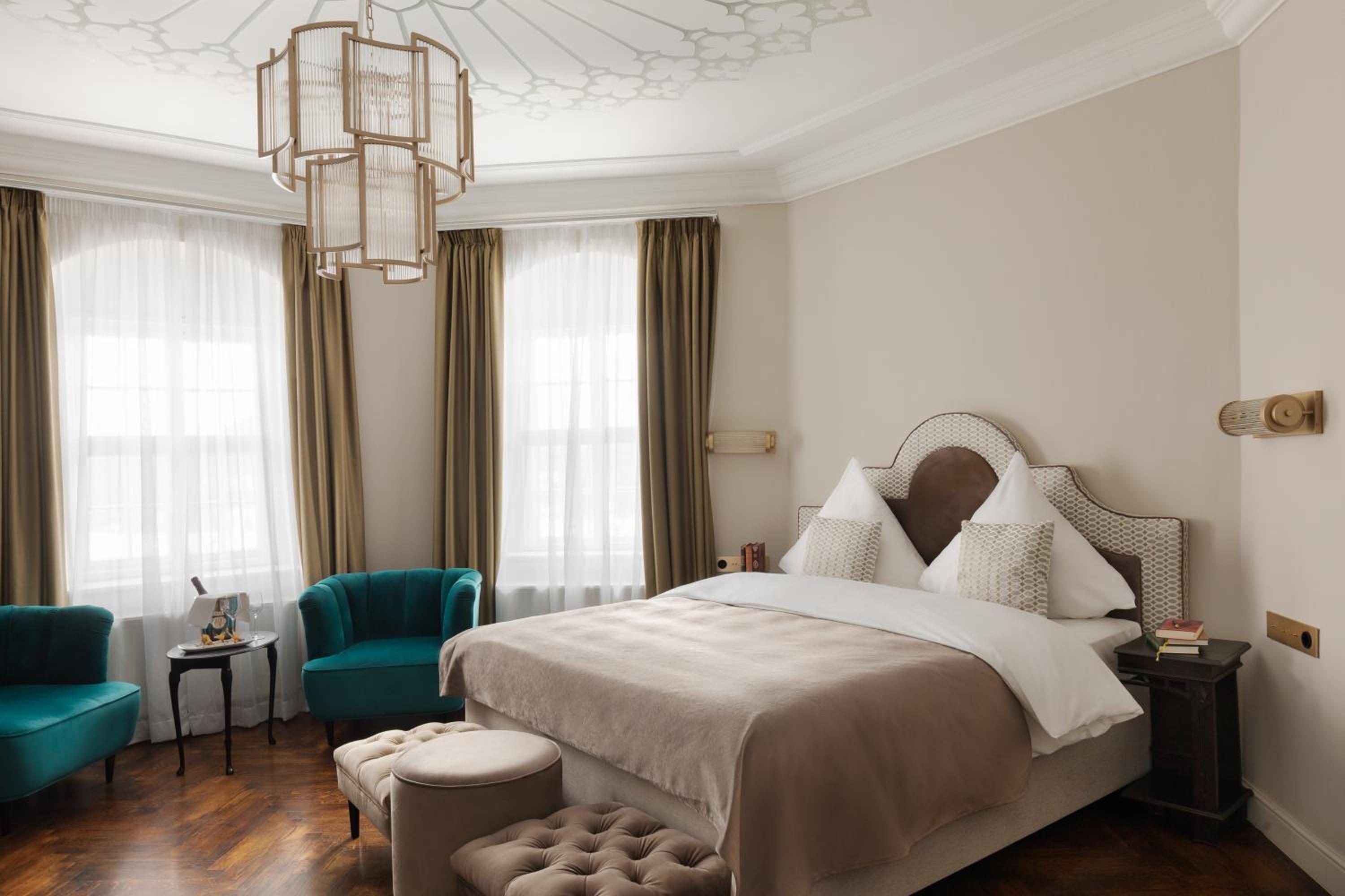 Junior Suite with Garden View