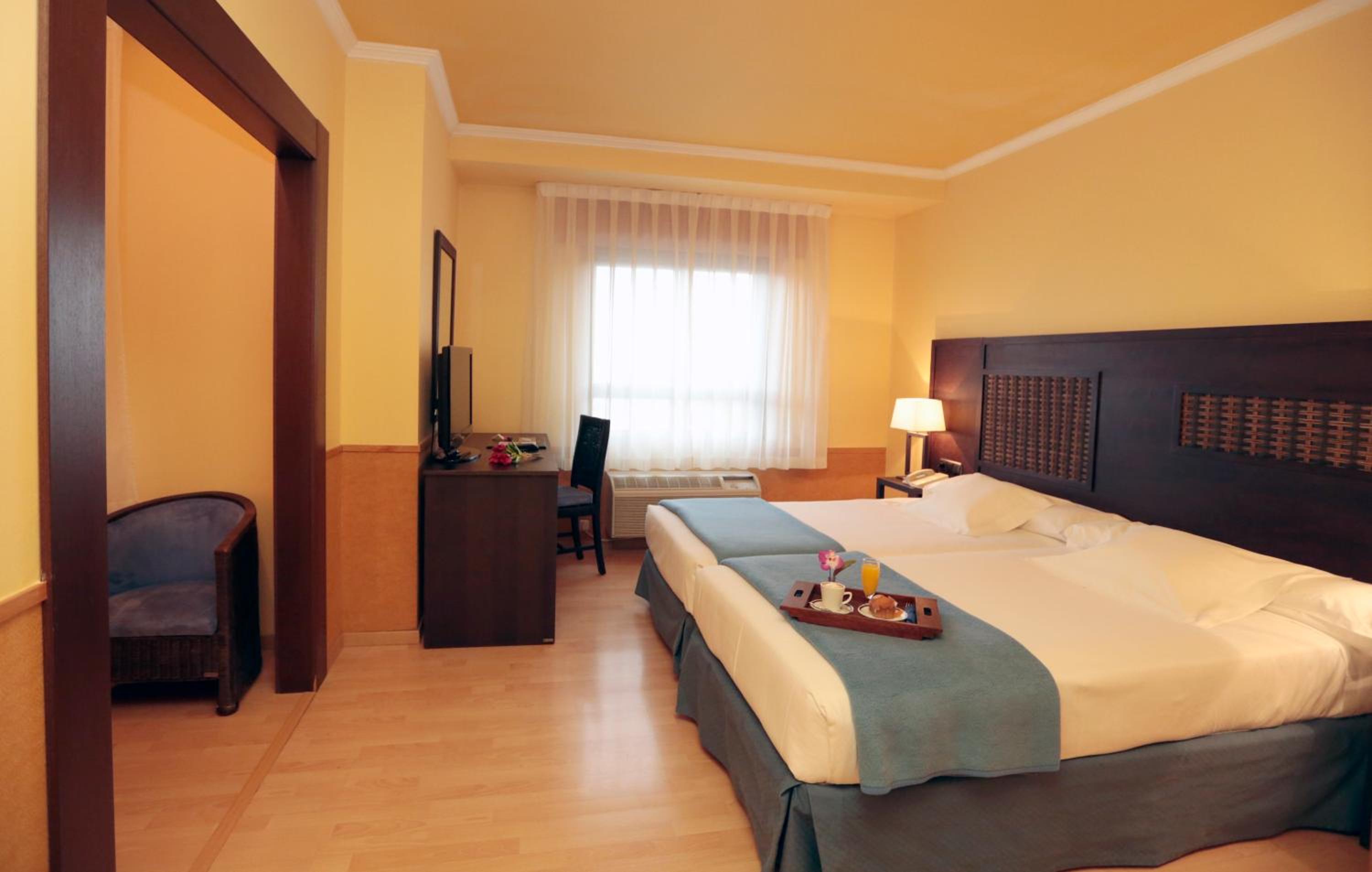 Standard Quadruple Room - Photo 5
