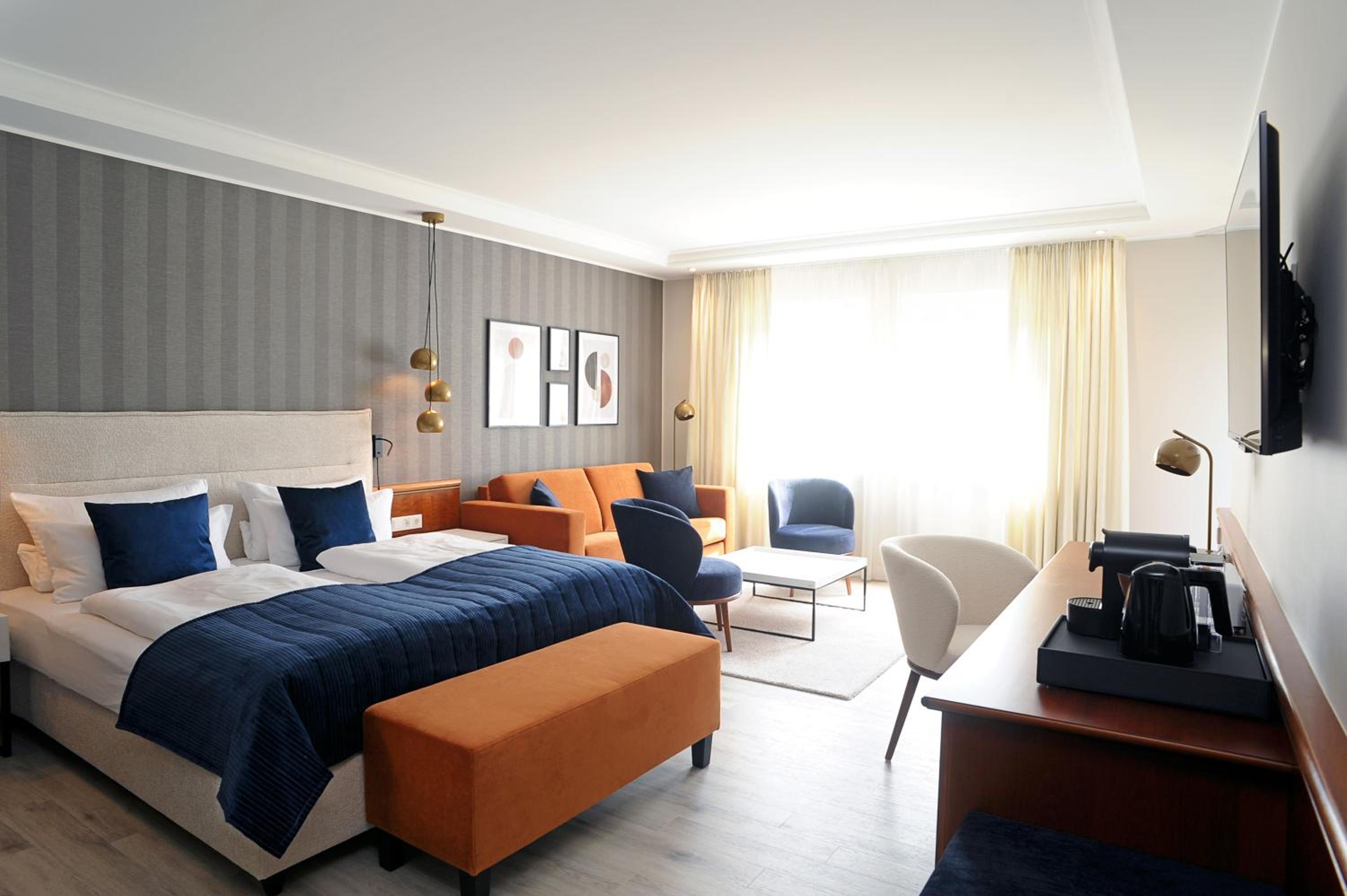 Superior King Room