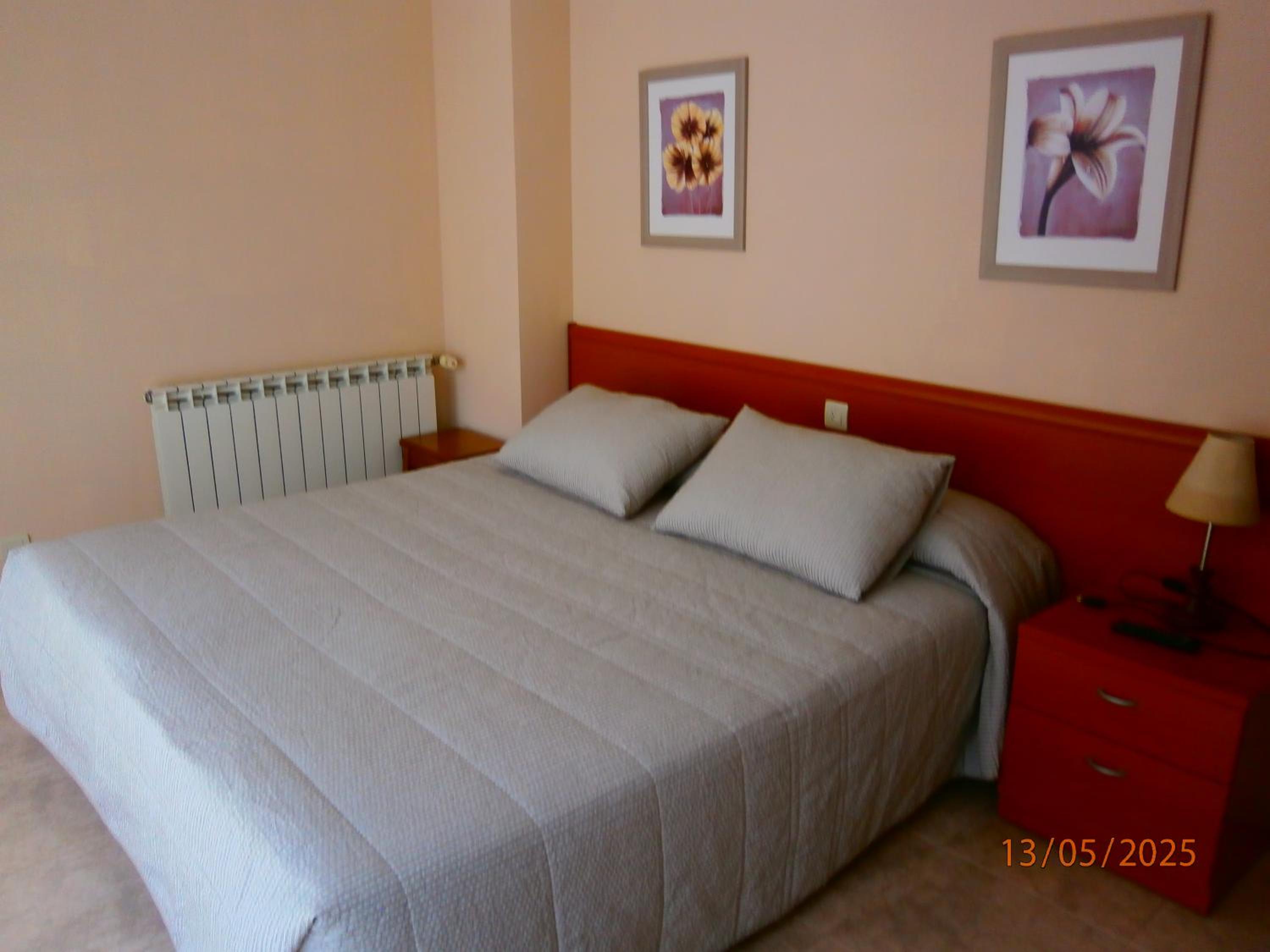 Double or Twin Room - Photo 5