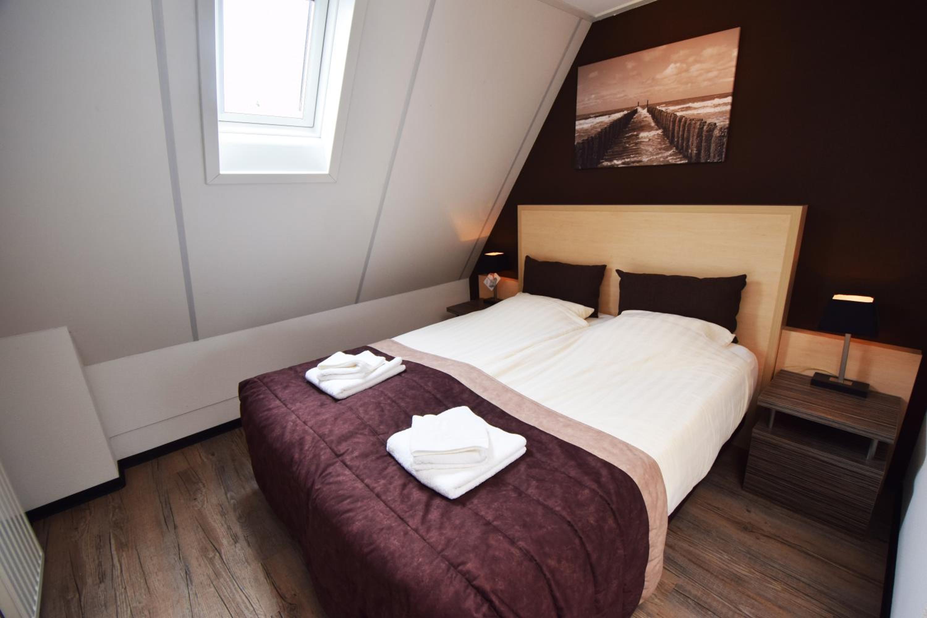 Deluxe Double Room with Balcony and Sea View
