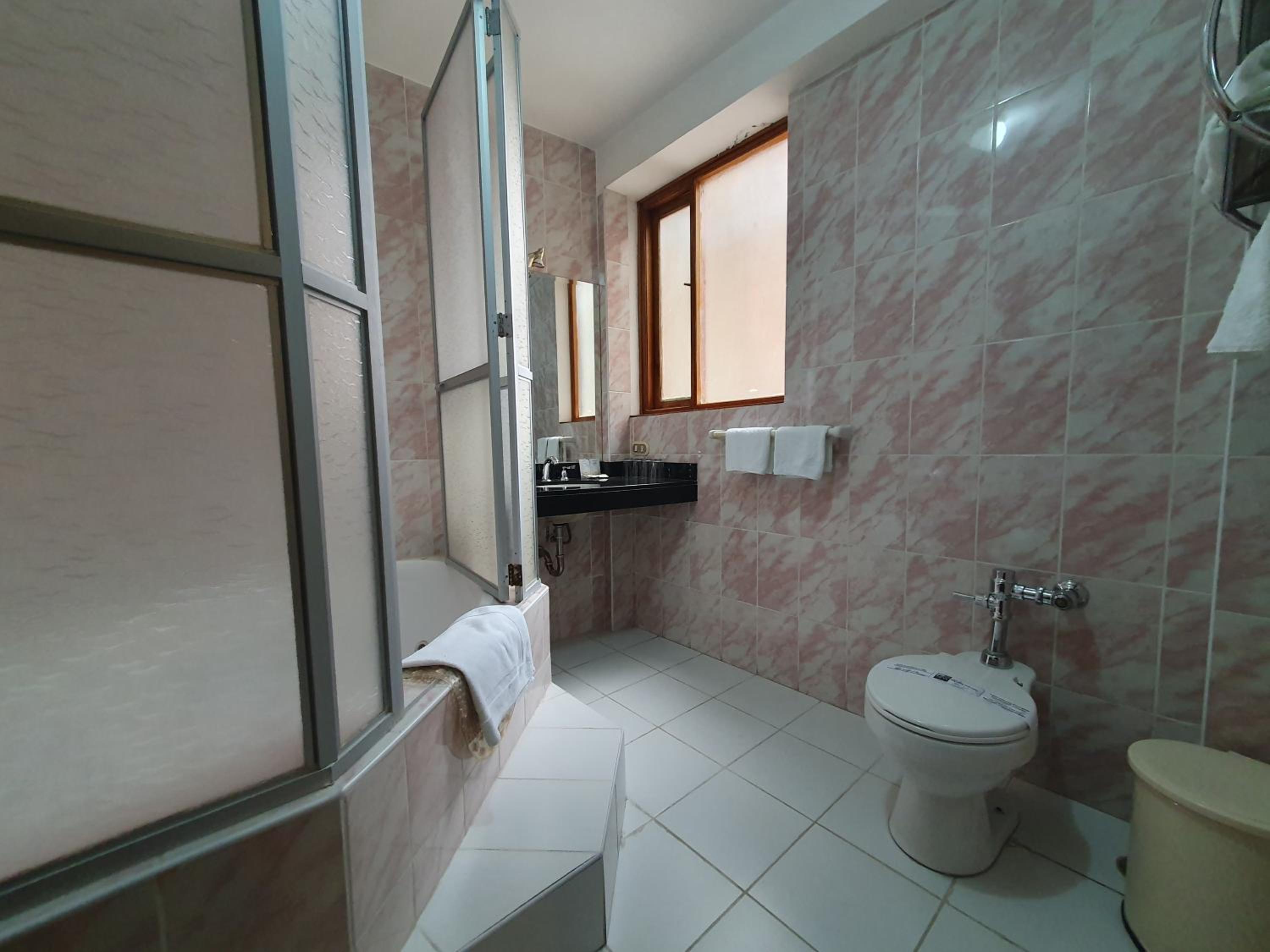 Standard Quadruple Room - Photo 5