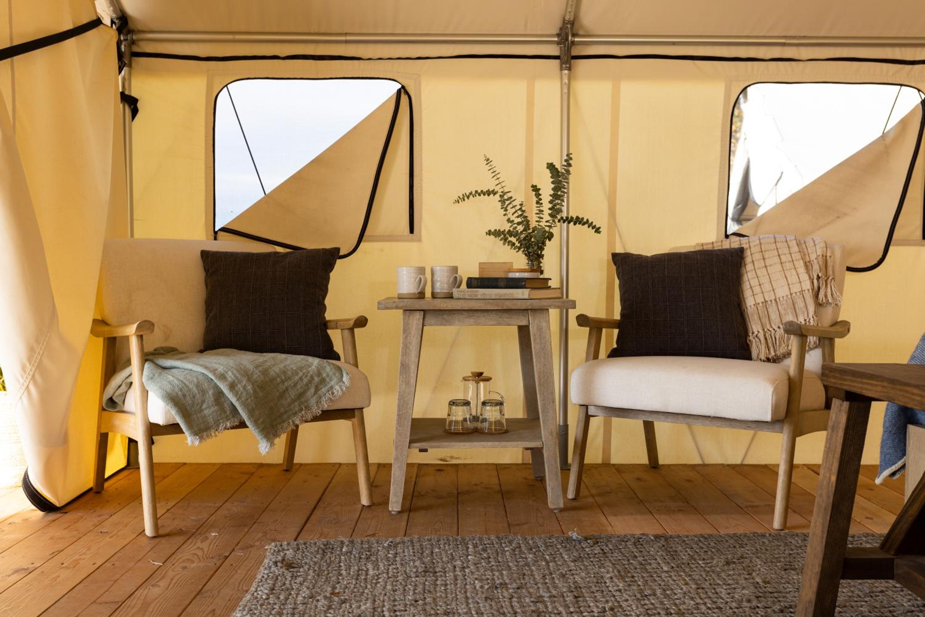 Journey Waterfront King Tent photo 3