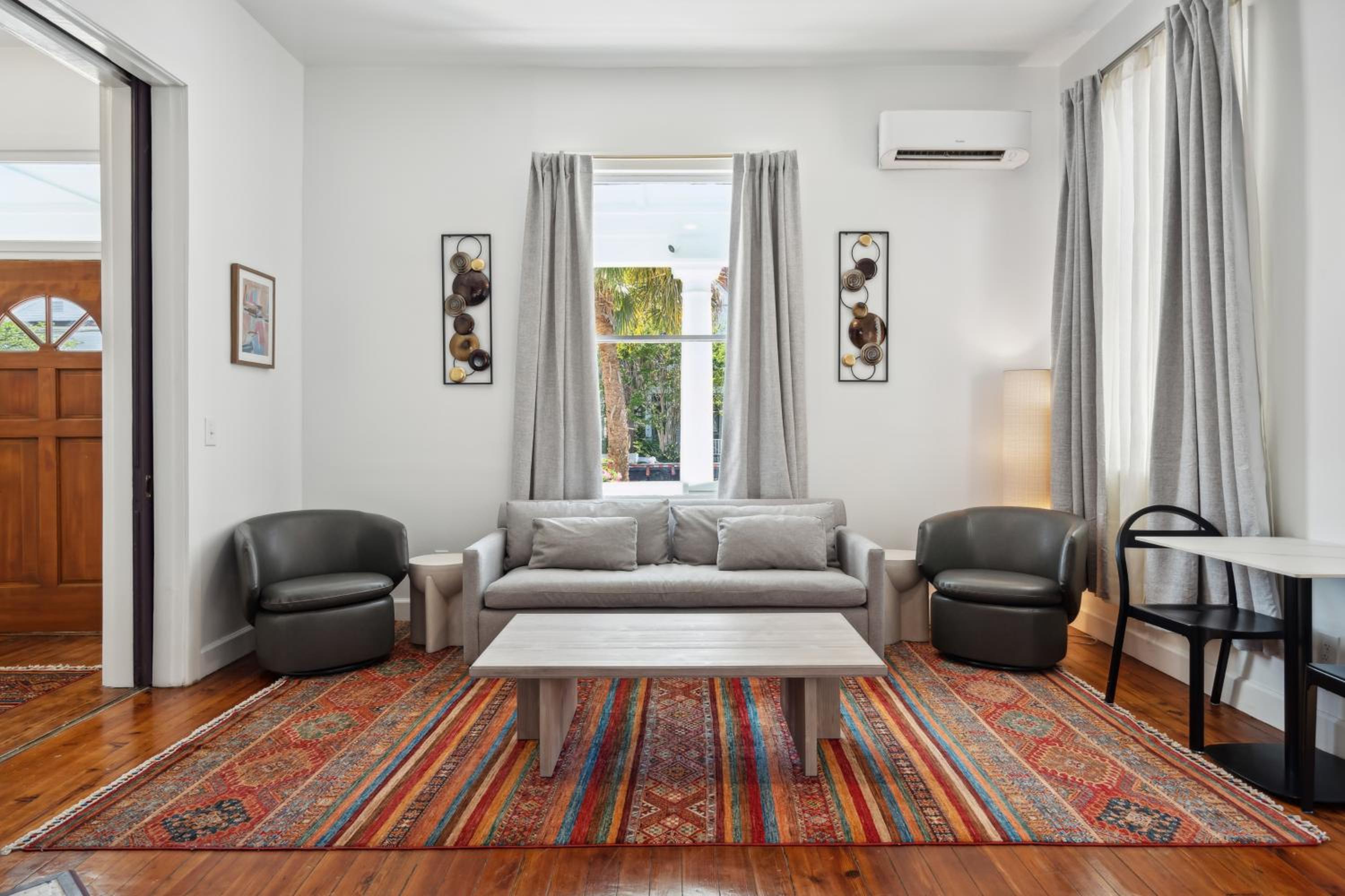 Classic Apartment