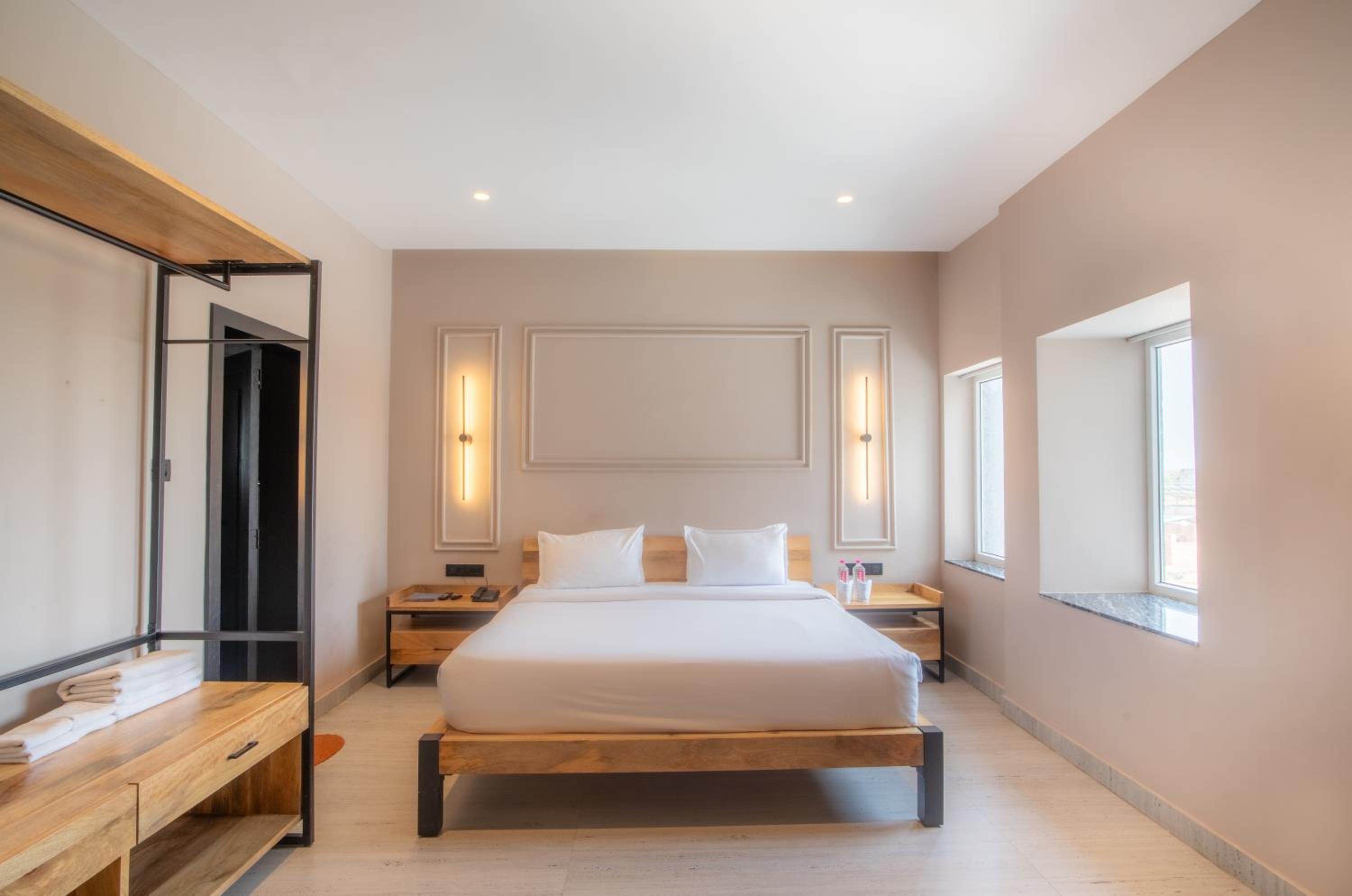 Deluxe Double Room - Photo 1