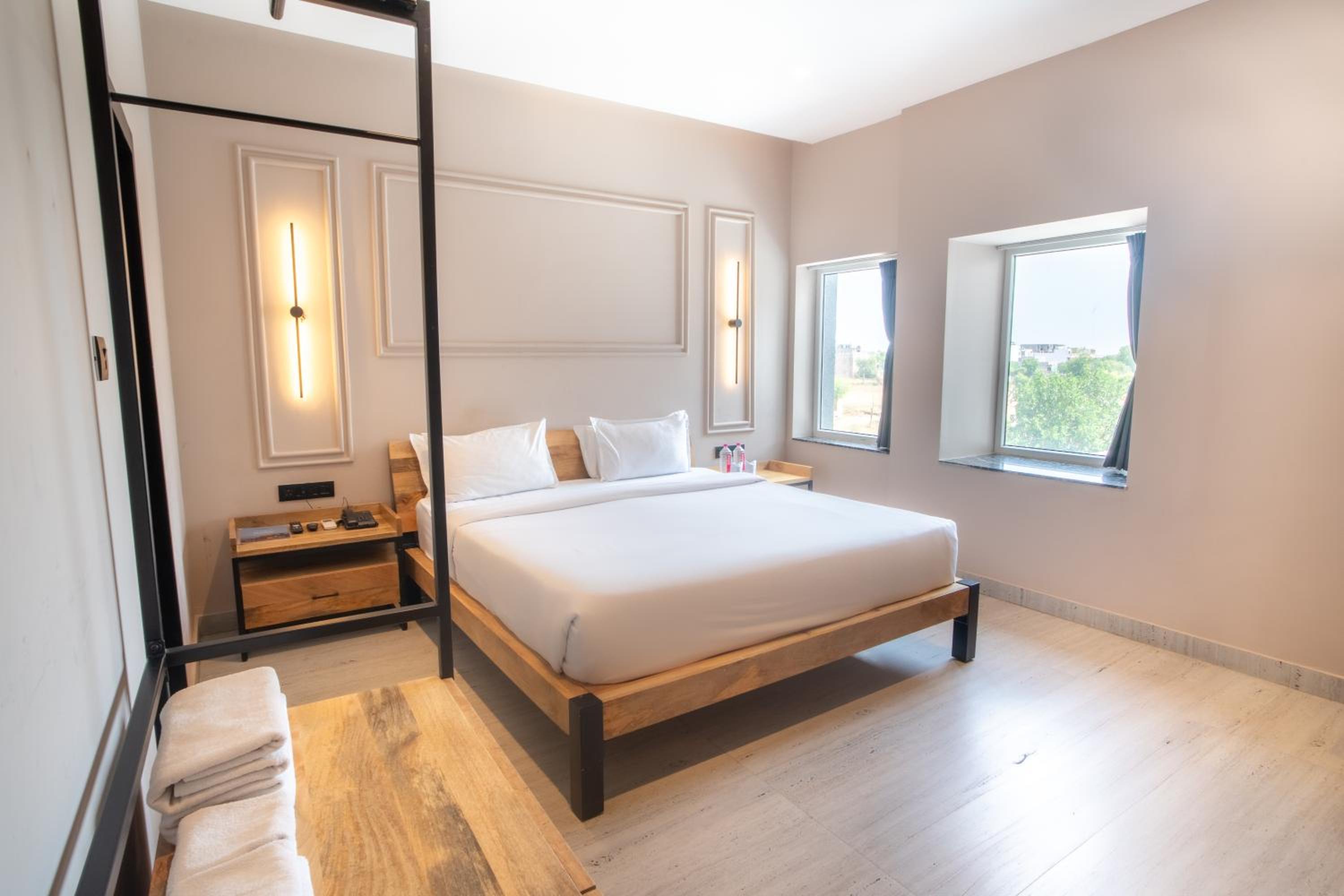 Deluxe Double Room - Photo 7