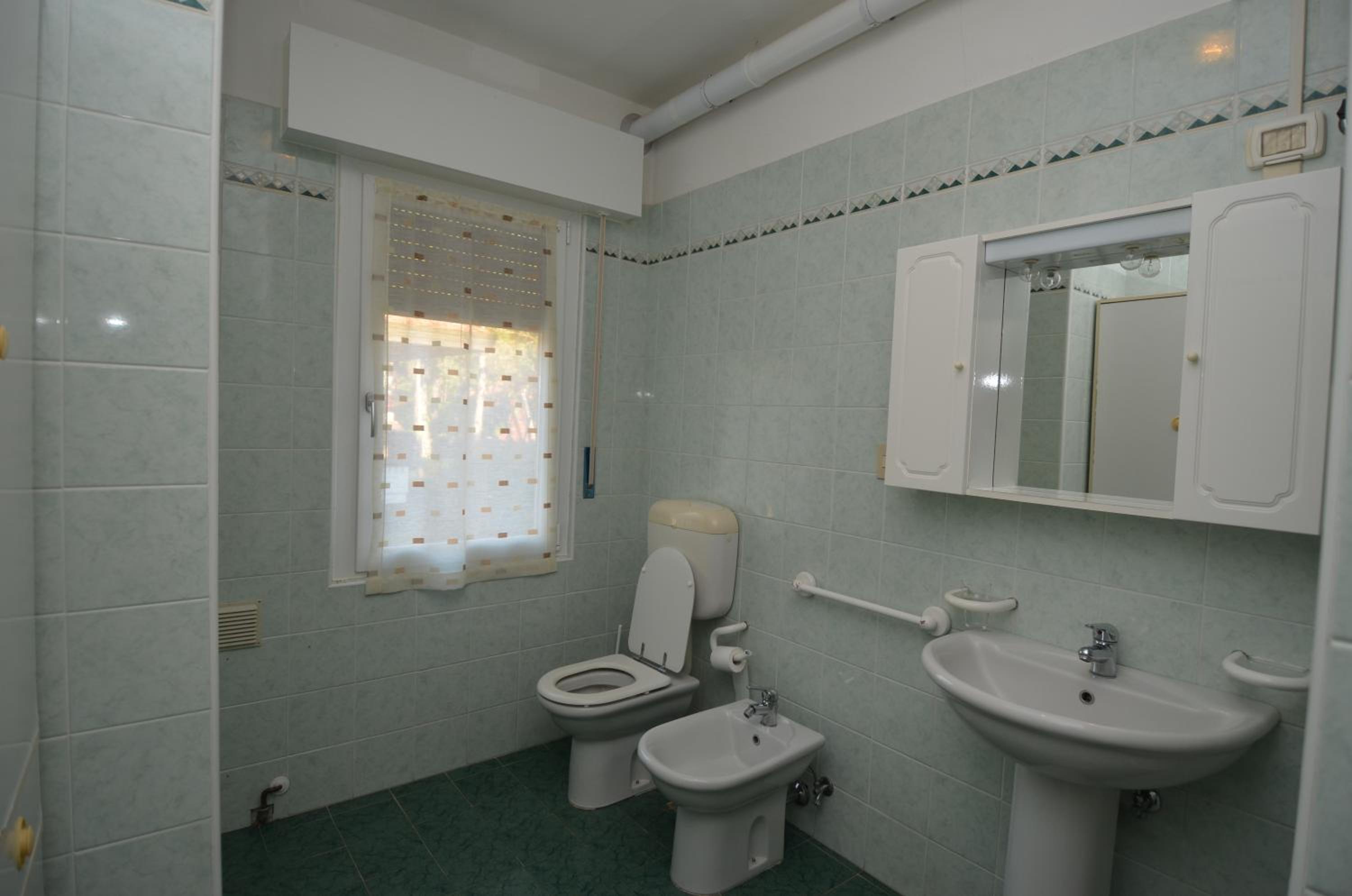 Two-Bedroom Apartment photo 2