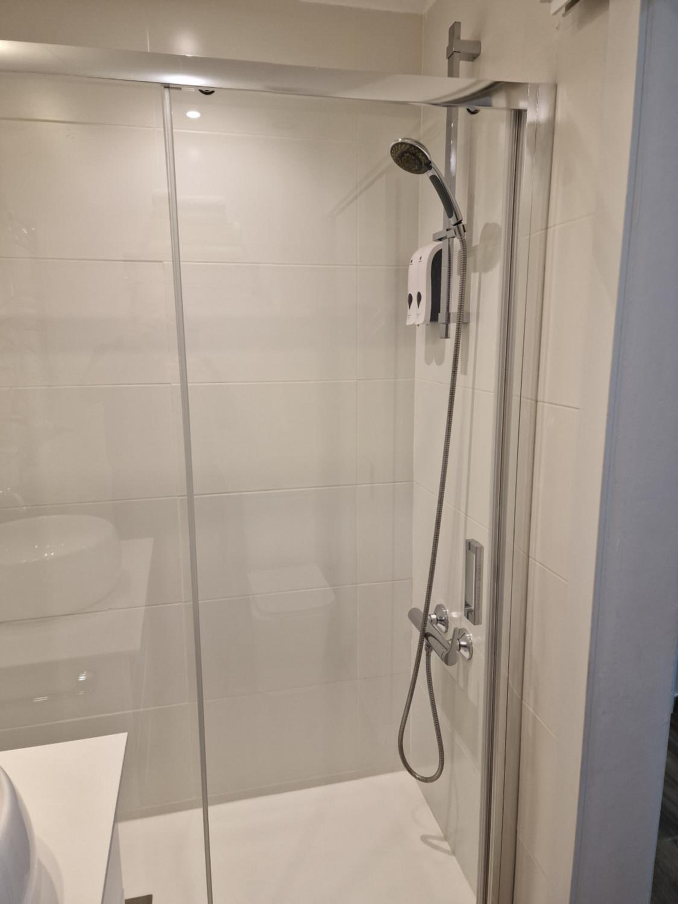 Double Room with Private Bathroom photo 3
