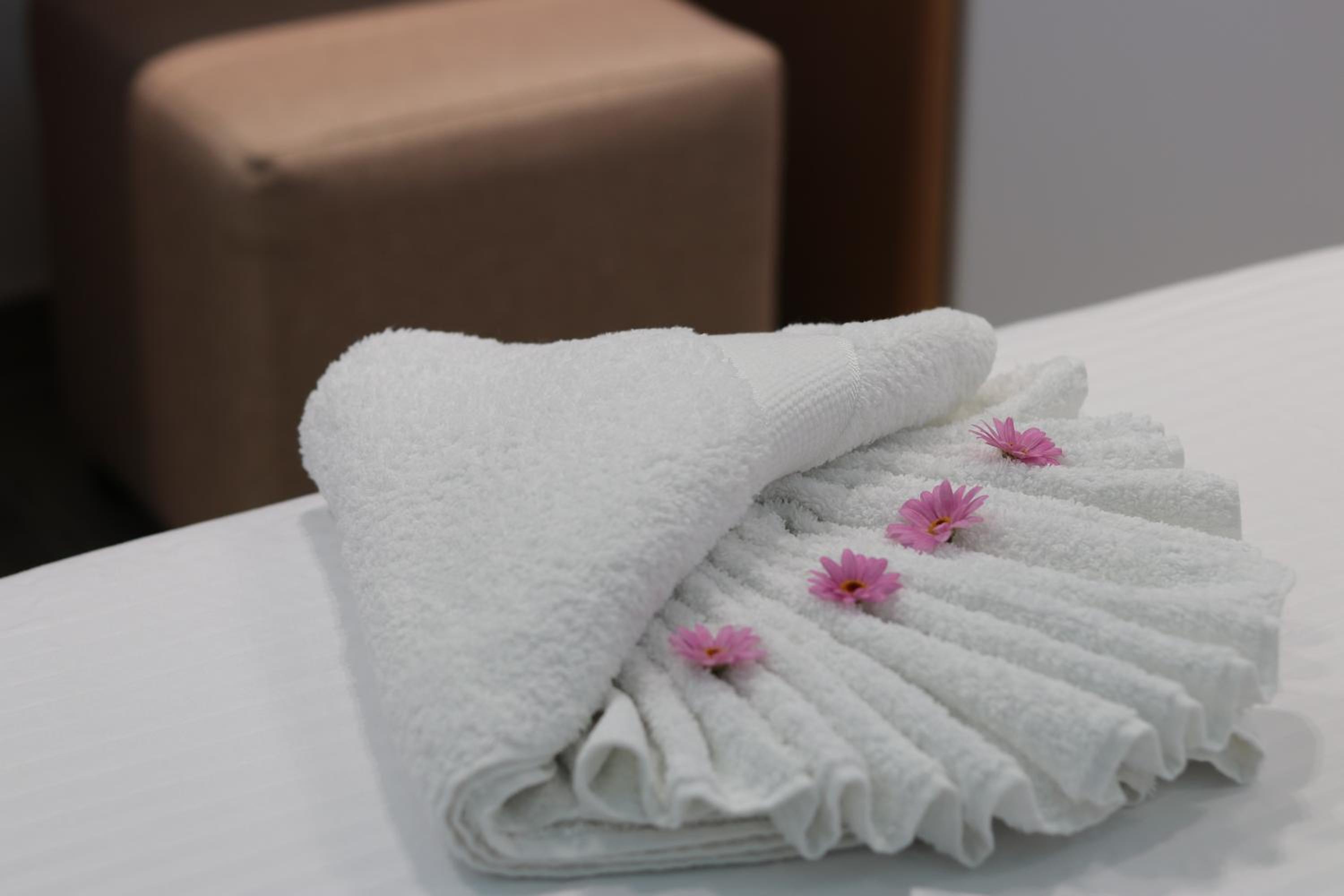 Deluxe Double Room with Balcony photo 2