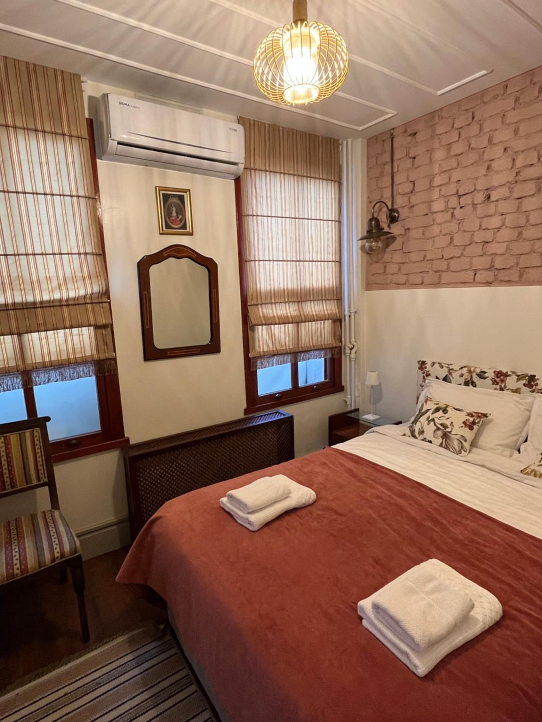 Budget Double Room photo 1