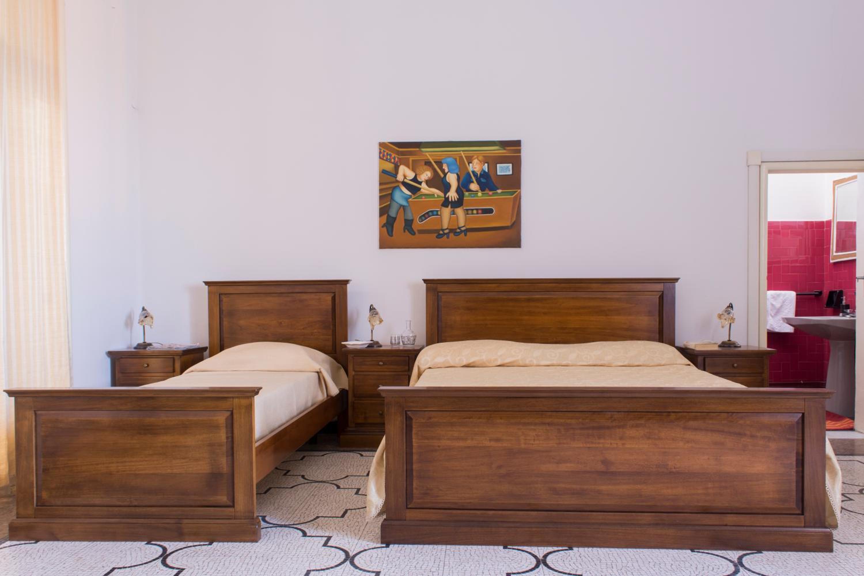 Triple Room with Private Bathroom - Photo 1